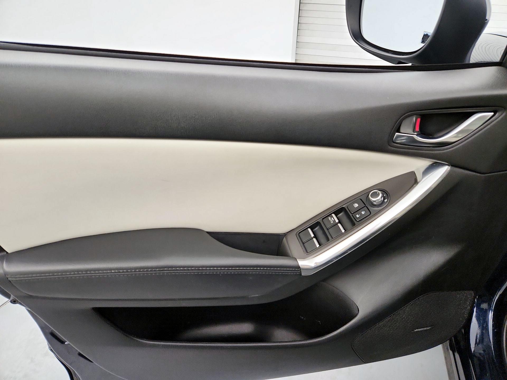 Thumbnail: 2016 Mazda CX-5 - 12