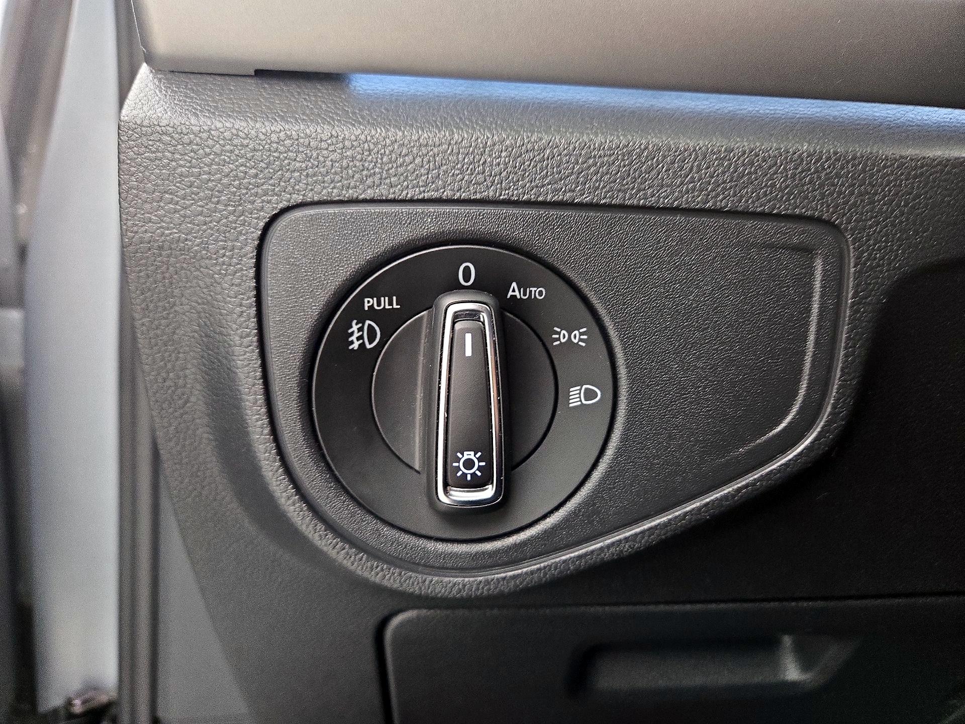 Thumbnail: 2018 Volkswagen Atlas - 13