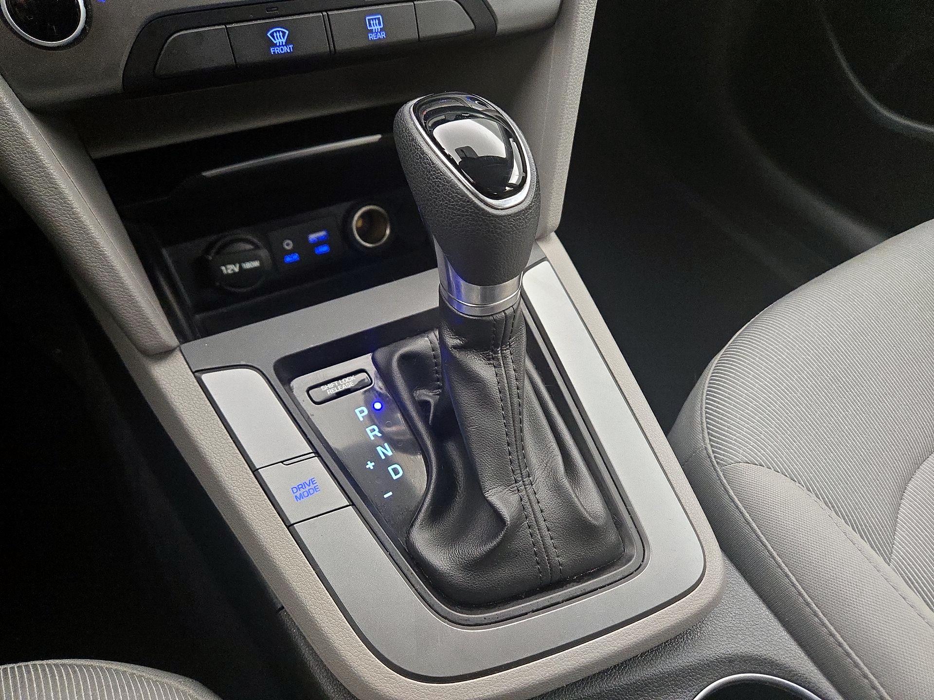 Thumbnail: 2017 Hyundai Elantra - 17