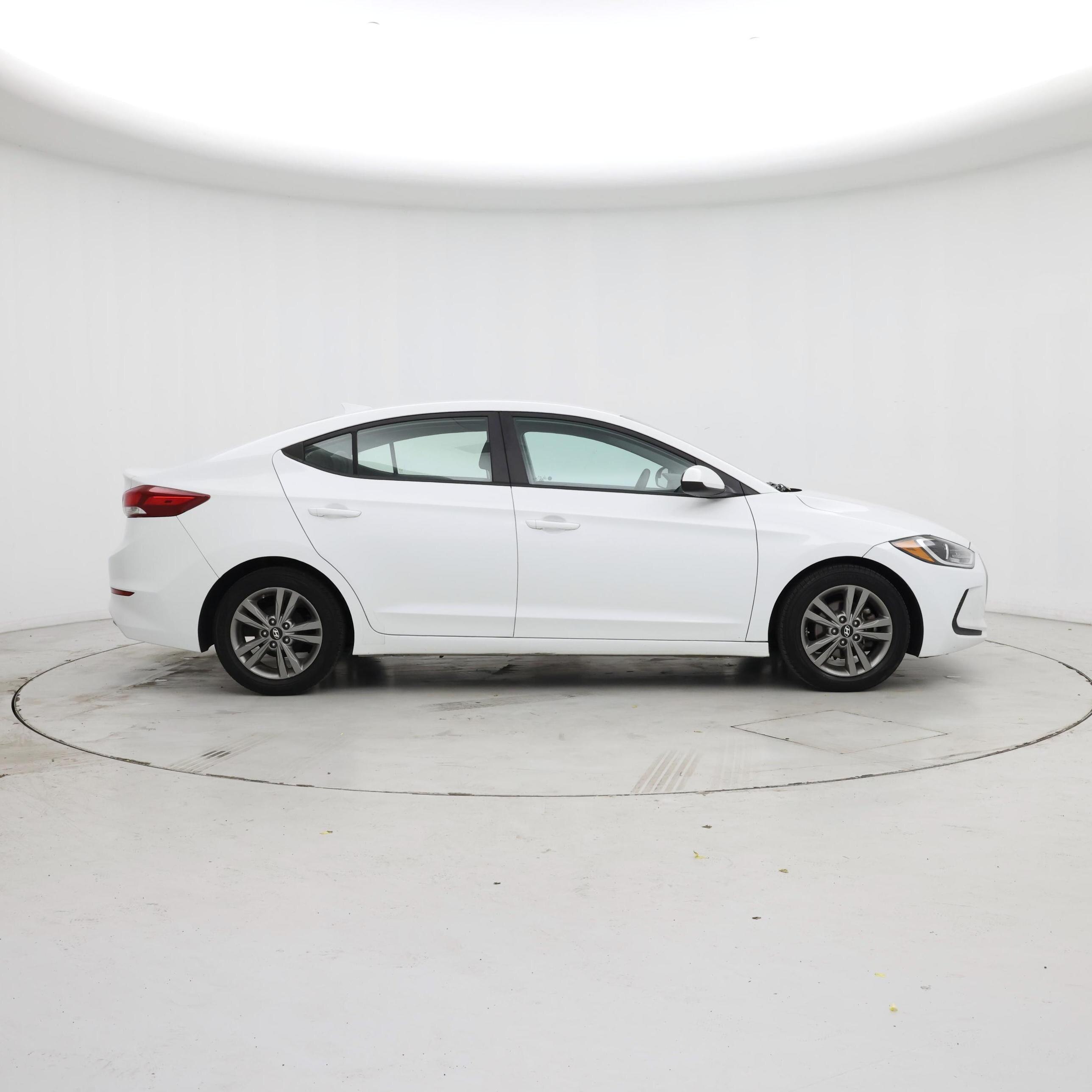 Thumbnail: 2017 Hyundai Elantra - 7