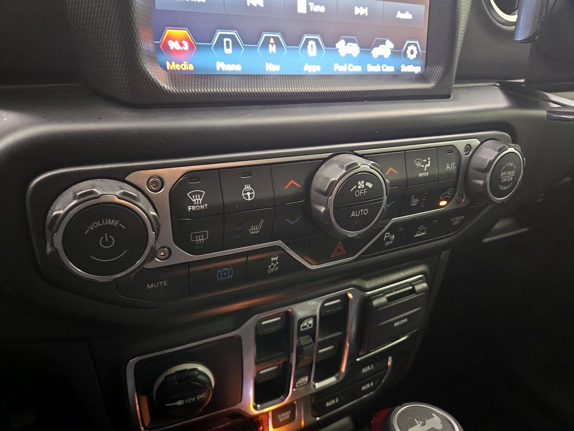 Thumbnail: 2021 Jeep Wrangler - 17