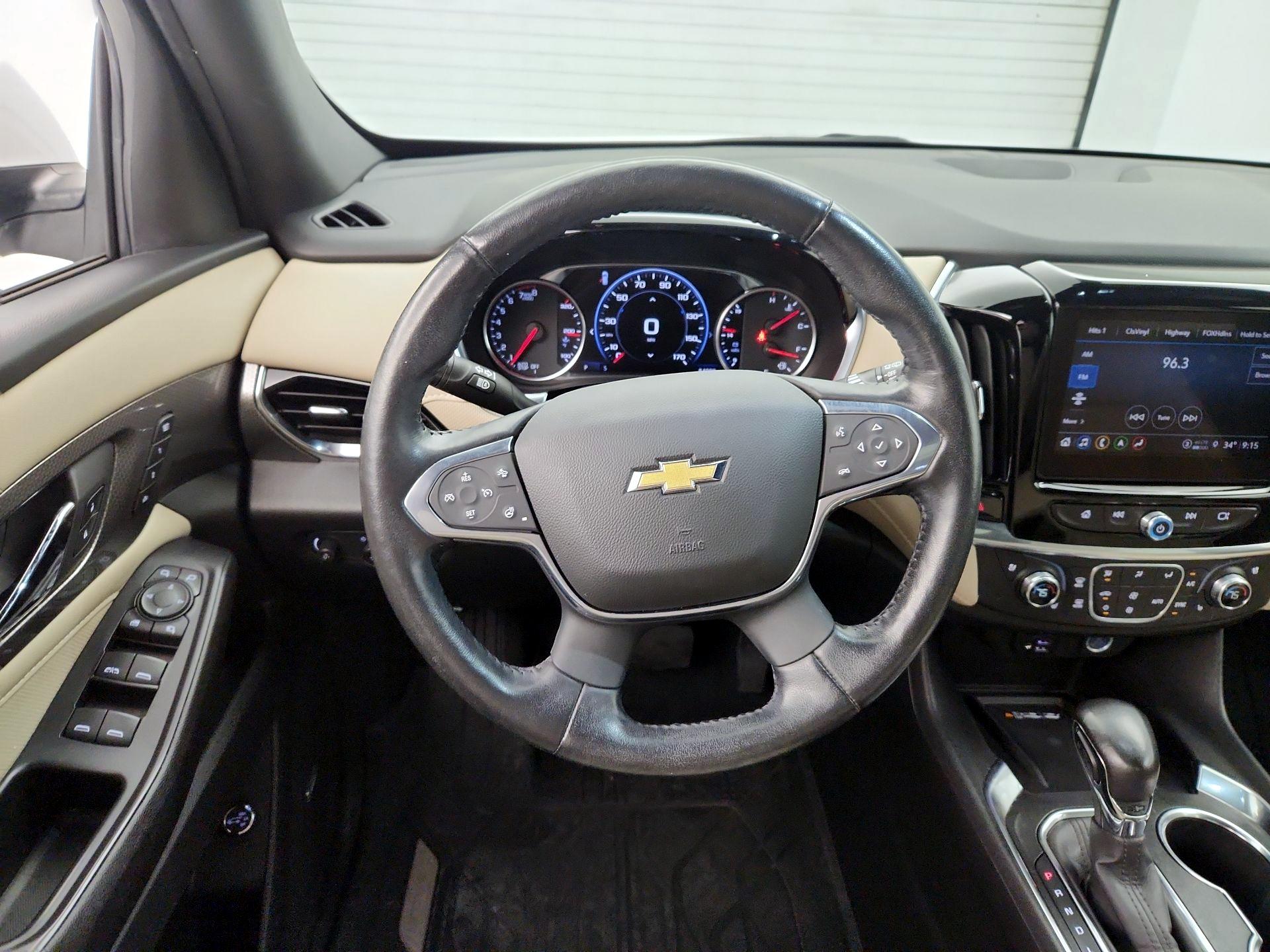 Thumbnail: 2022 Chevrolet Traverse - 10