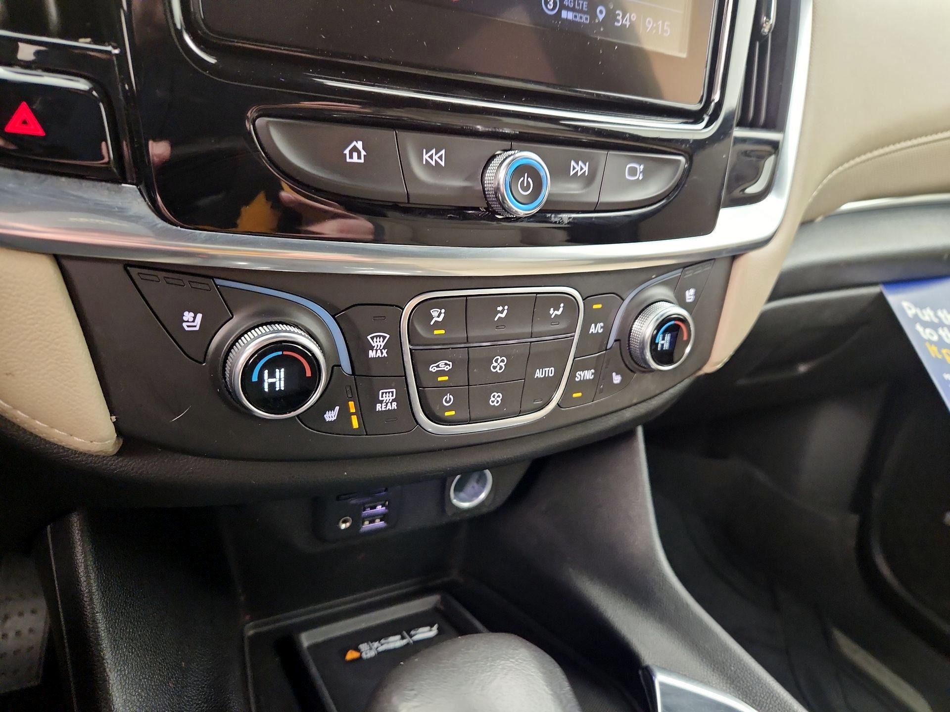 Thumbnail: 2022 Chevrolet Traverse - 16