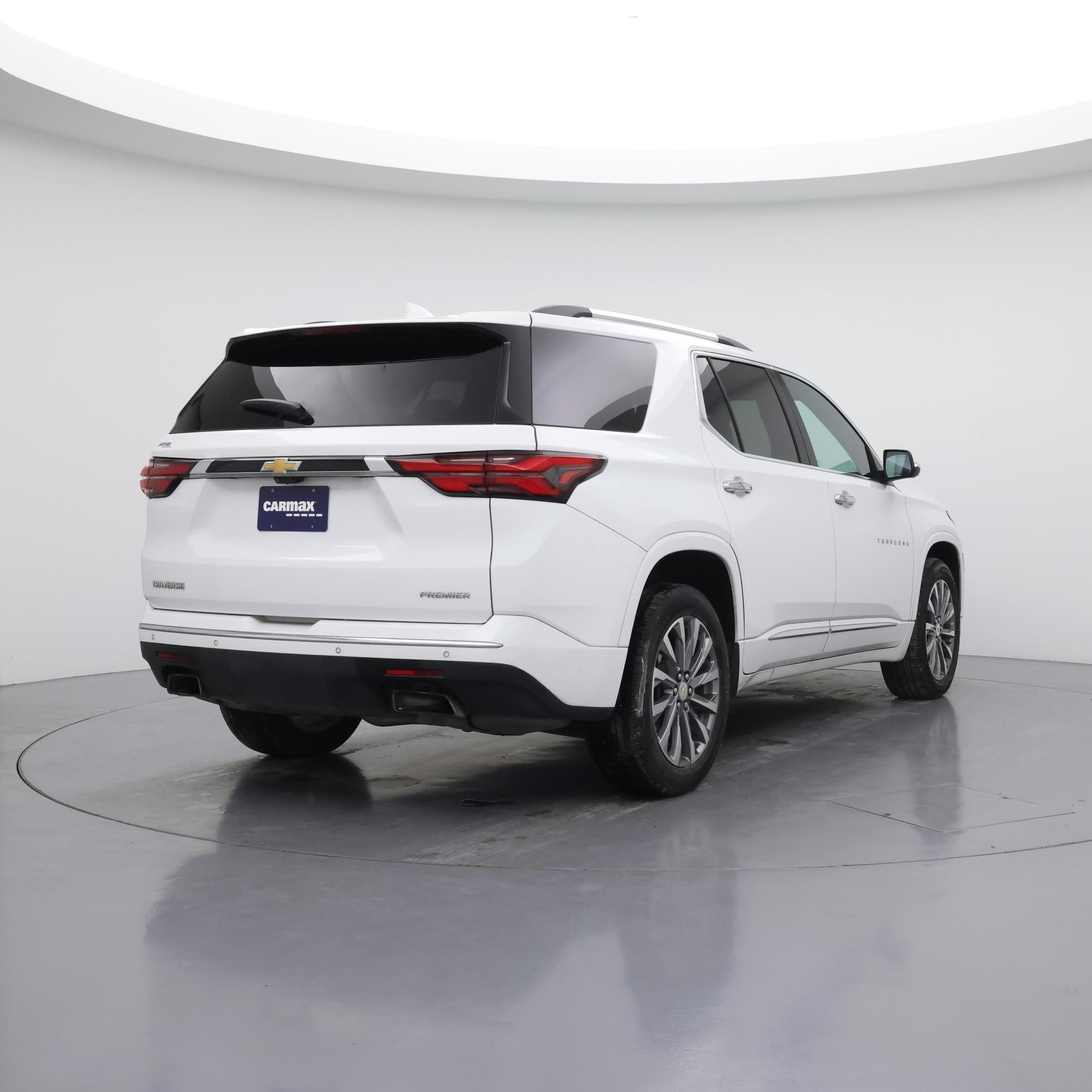 Thumbnail: 2022 Chevrolet Traverse - 8