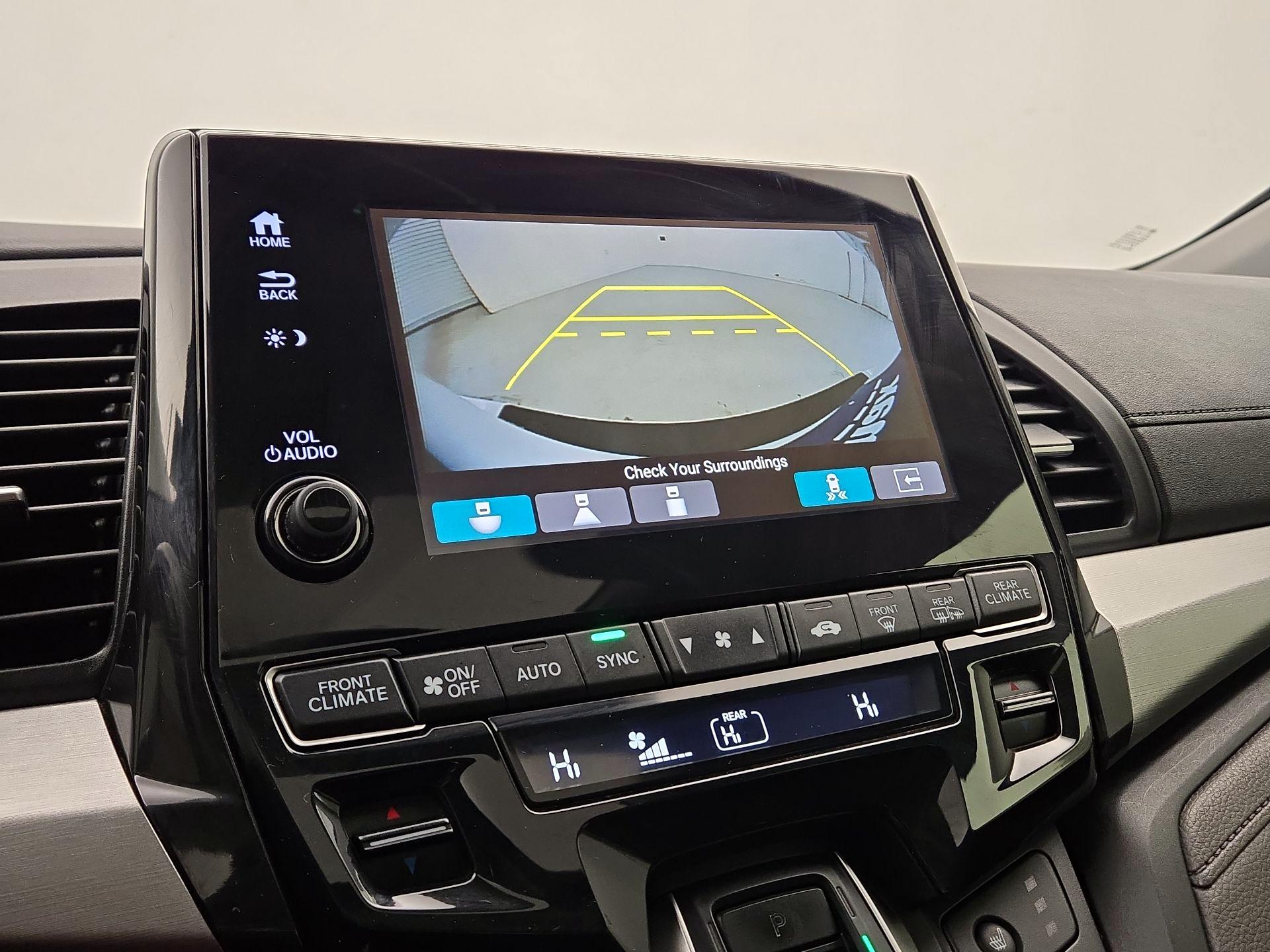 Thumbnail: 2019 Honda Odyssey - 14