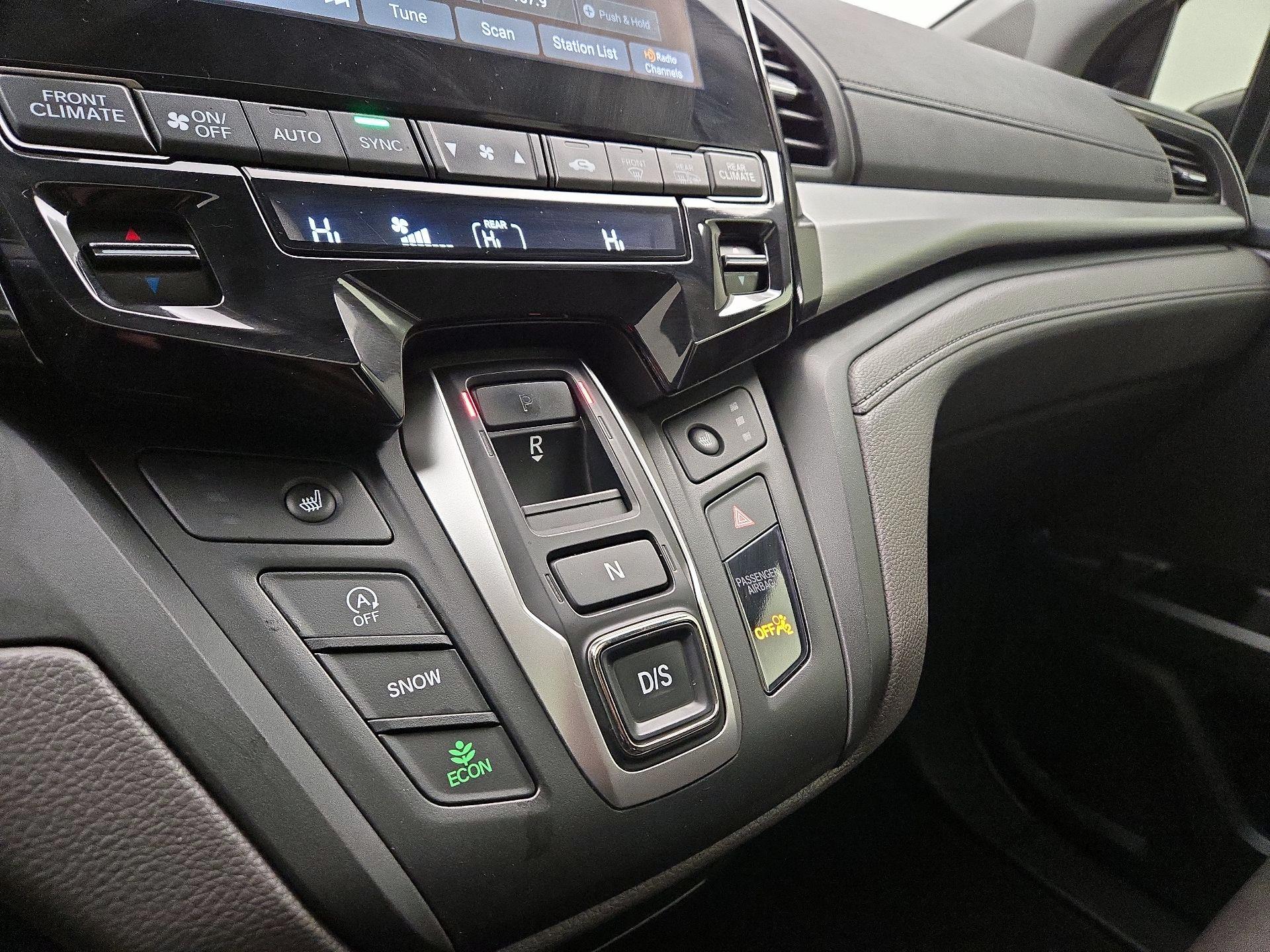 Thumbnail: 2019 Honda Odyssey - 17