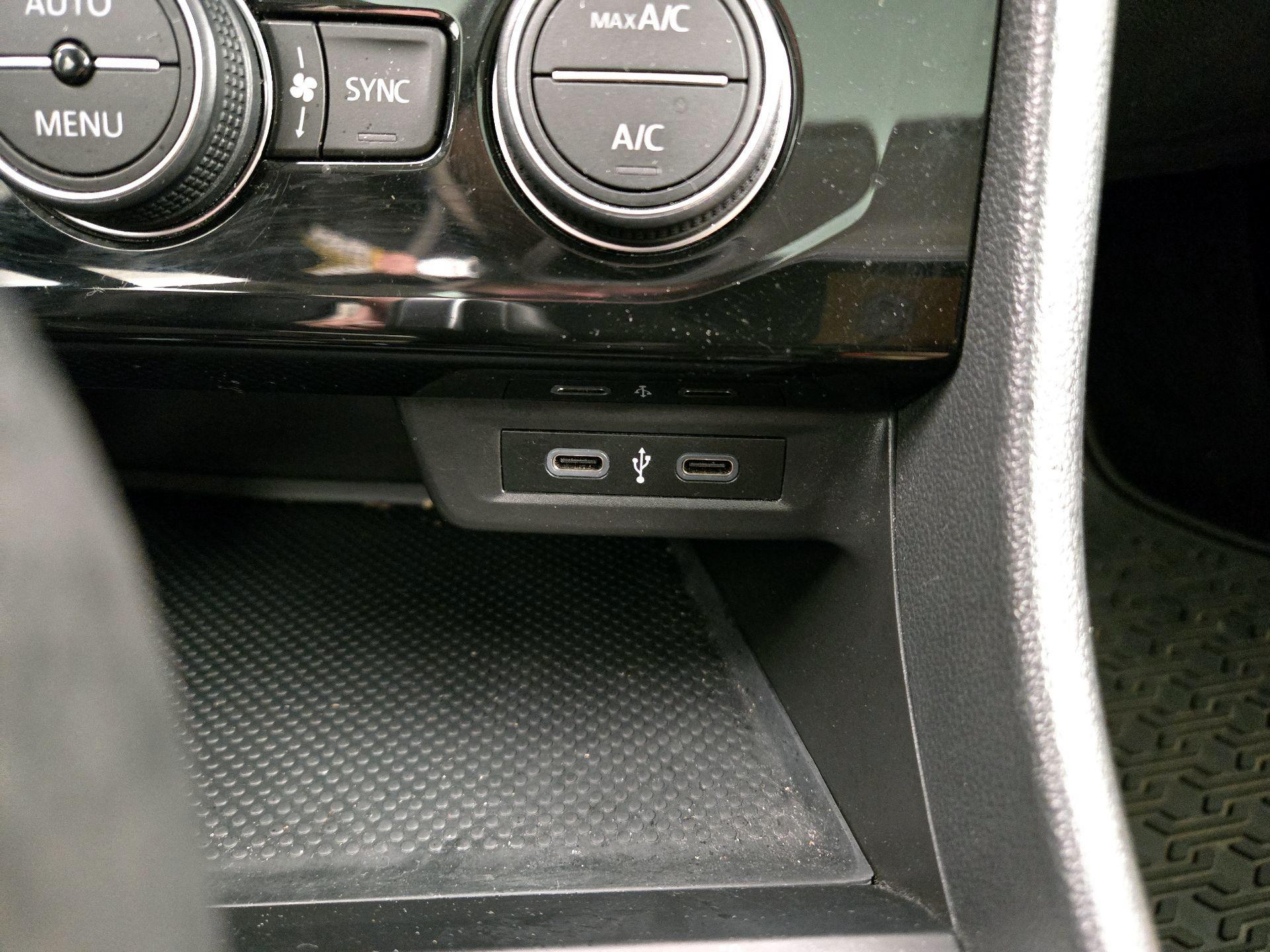 Thumbnail: 2020 Volkswagen Jetta - 18