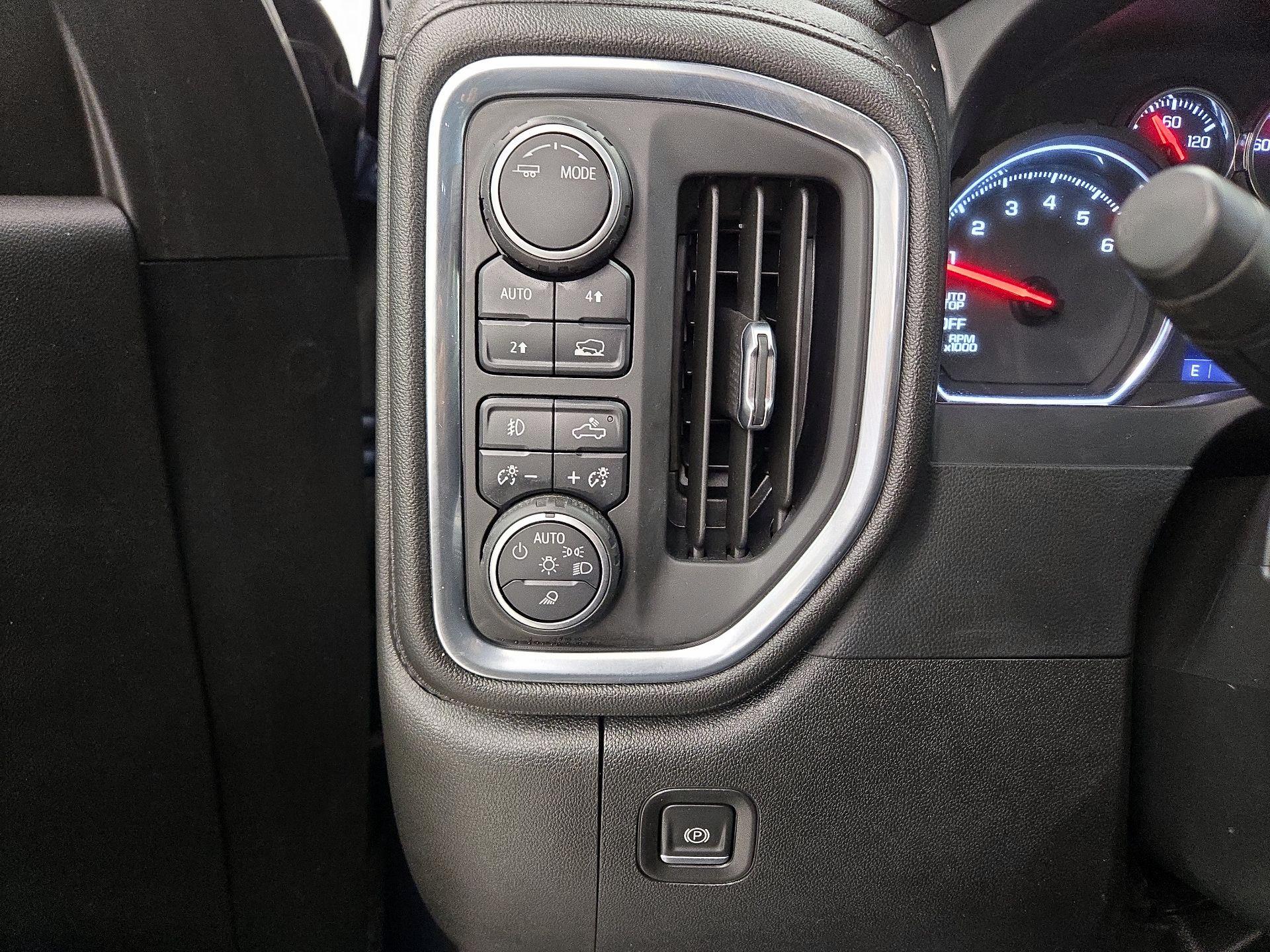 Thumbnail: 2021 Chevrolet Silverado 1500 - 13