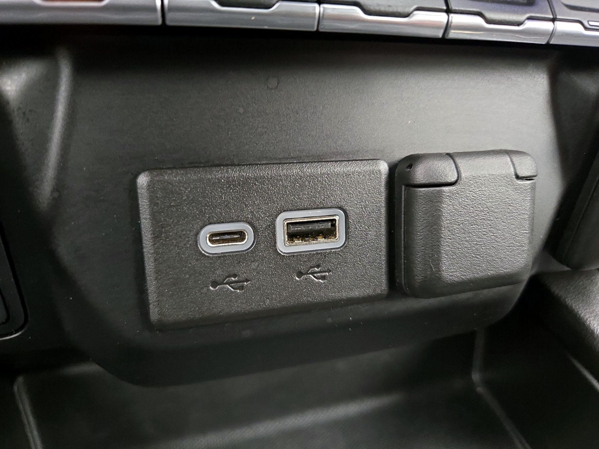 Thumbnail: 2021 Chevrolet Silverado 1500 - 18