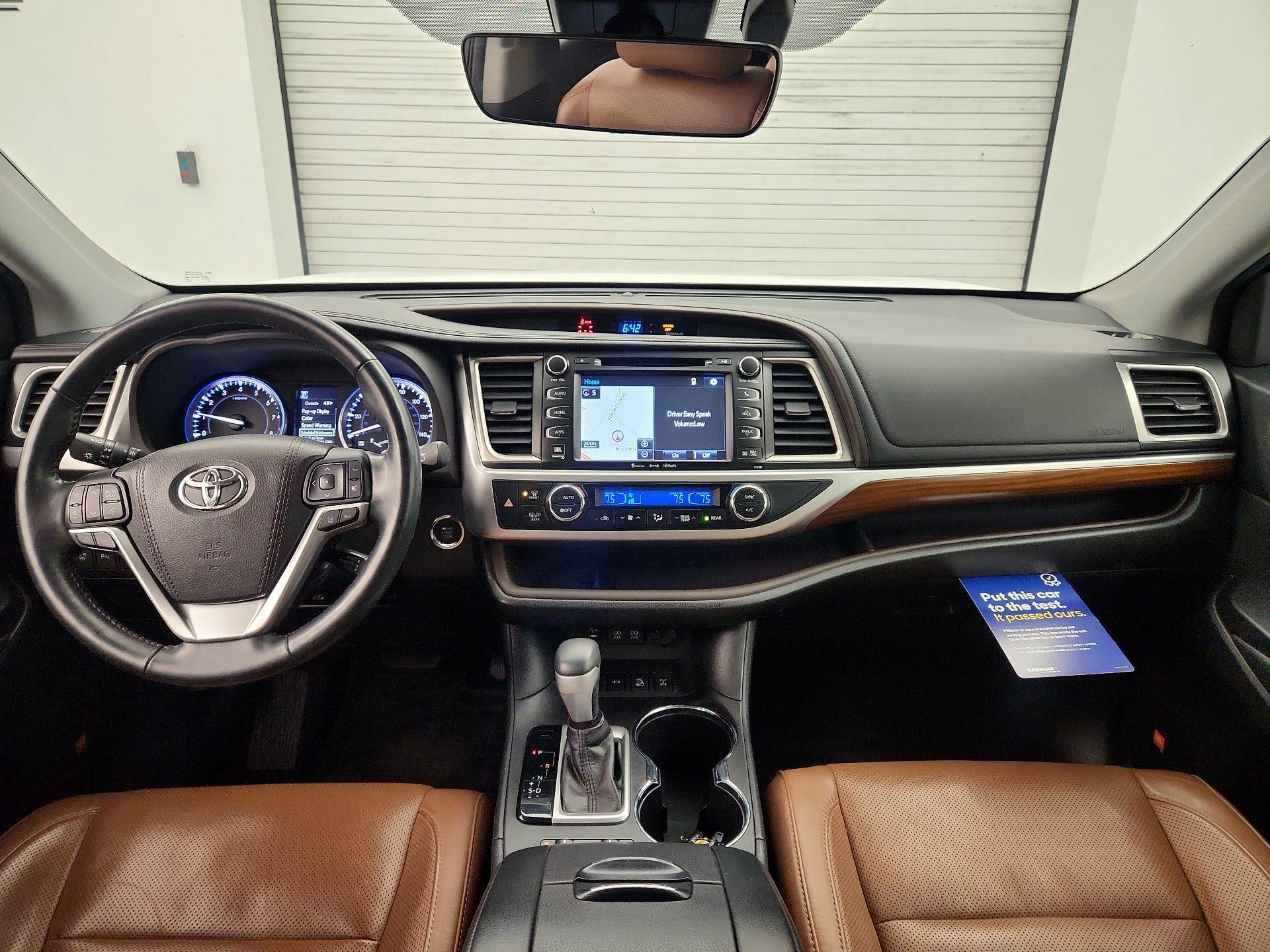 Thumbnail: 2017 Toyota Highlander - 9