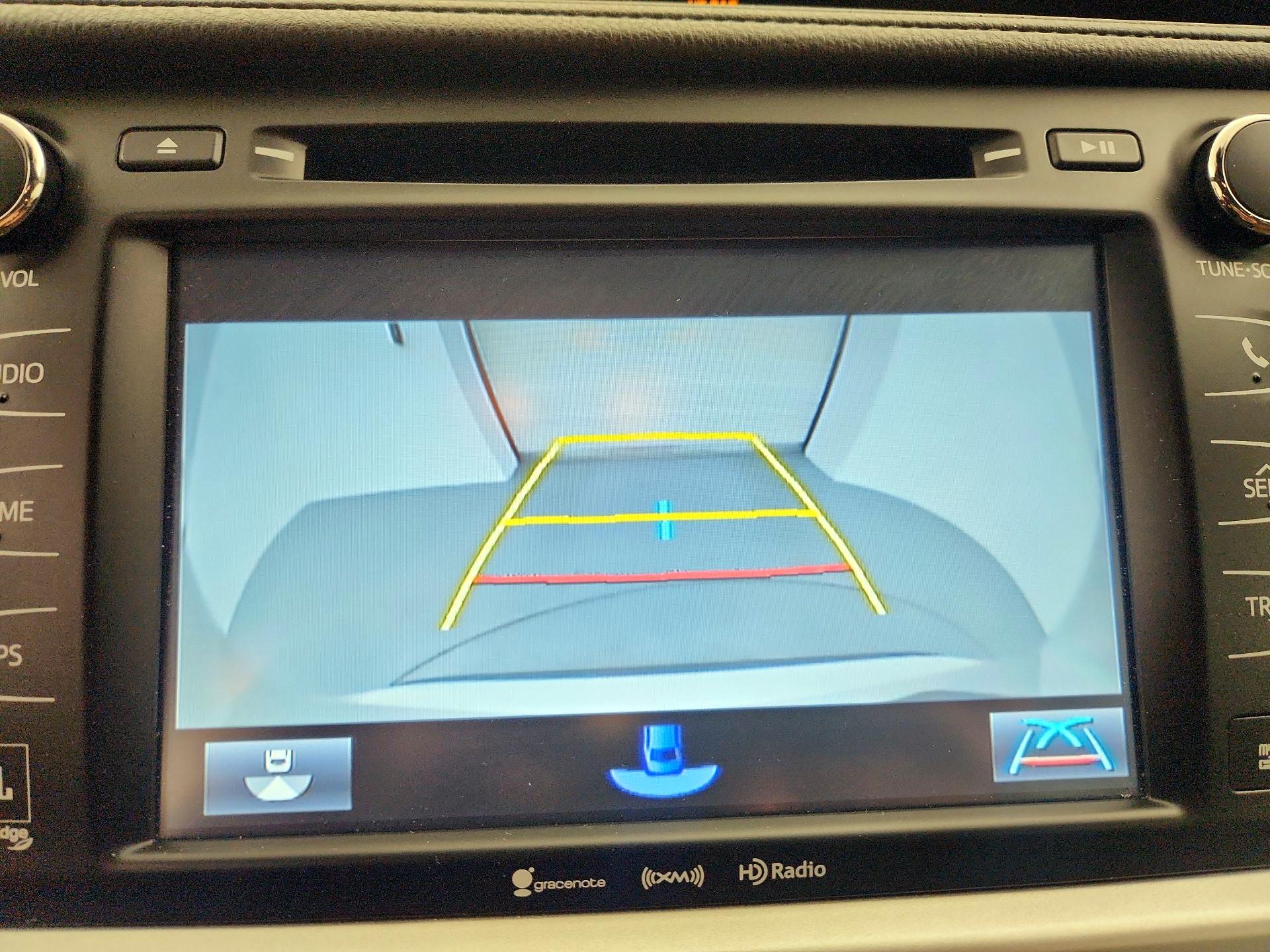 Thumbnail: 2017 Toyota Highlander - 14