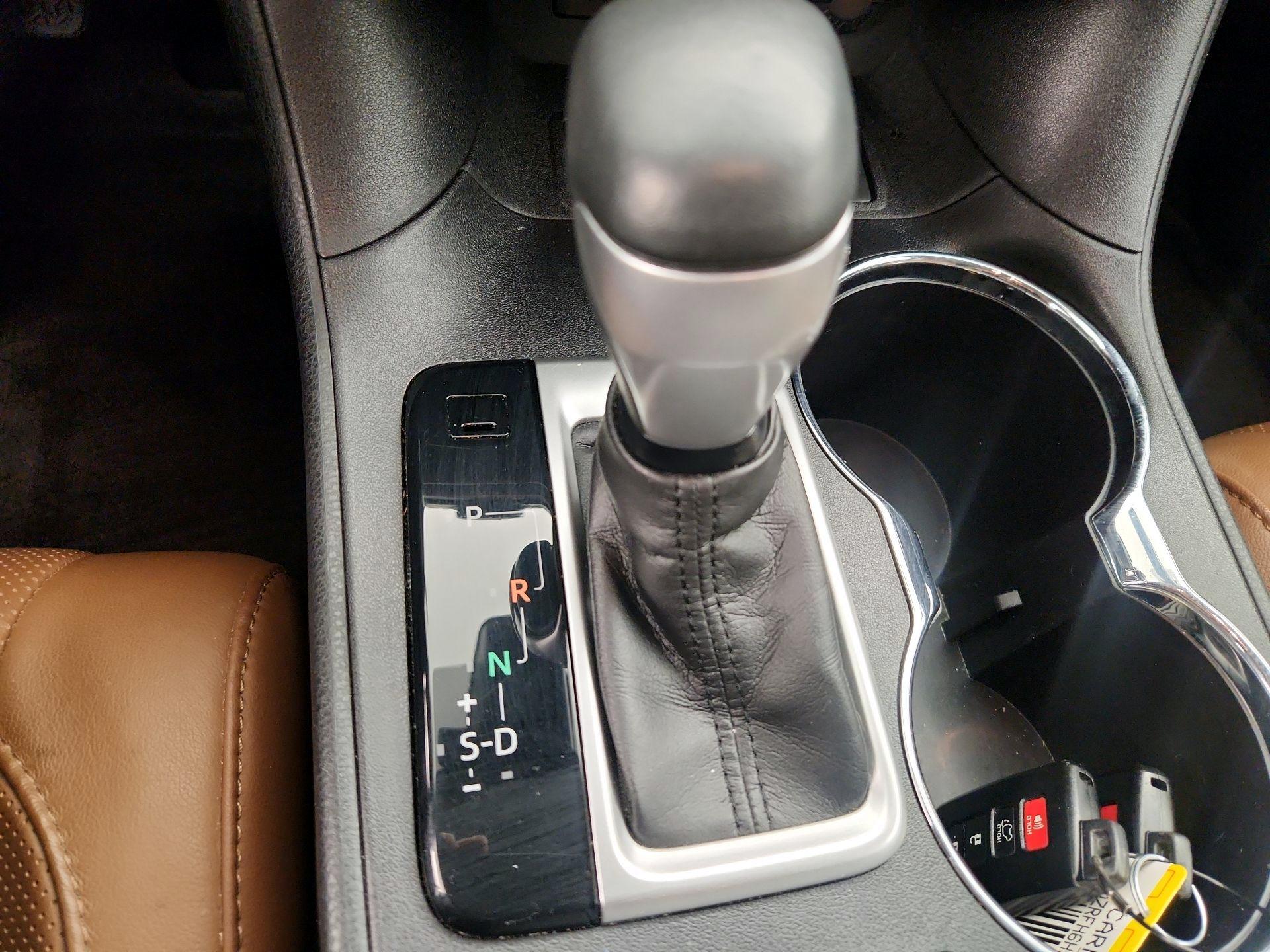 Thumbnail: 2017 Toyota Highlander - 17