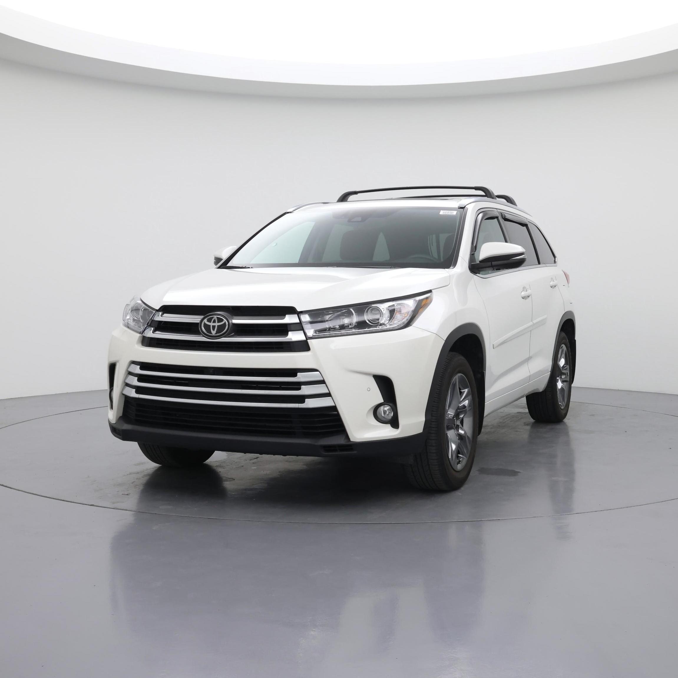 Thumbnail: 2017 Toyota Highlander - 4