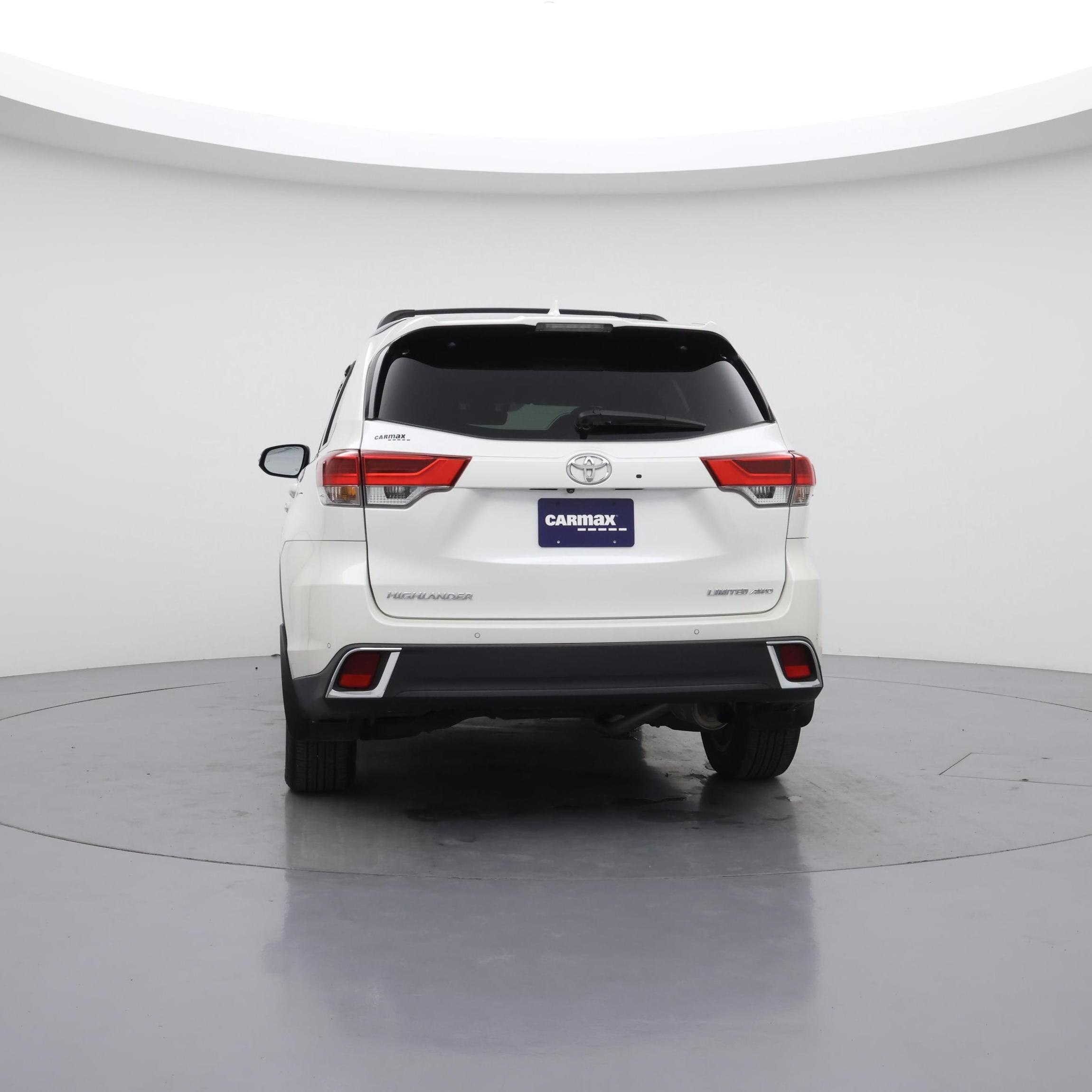 Thumbnail: 2017 Toyota Highlander - 6