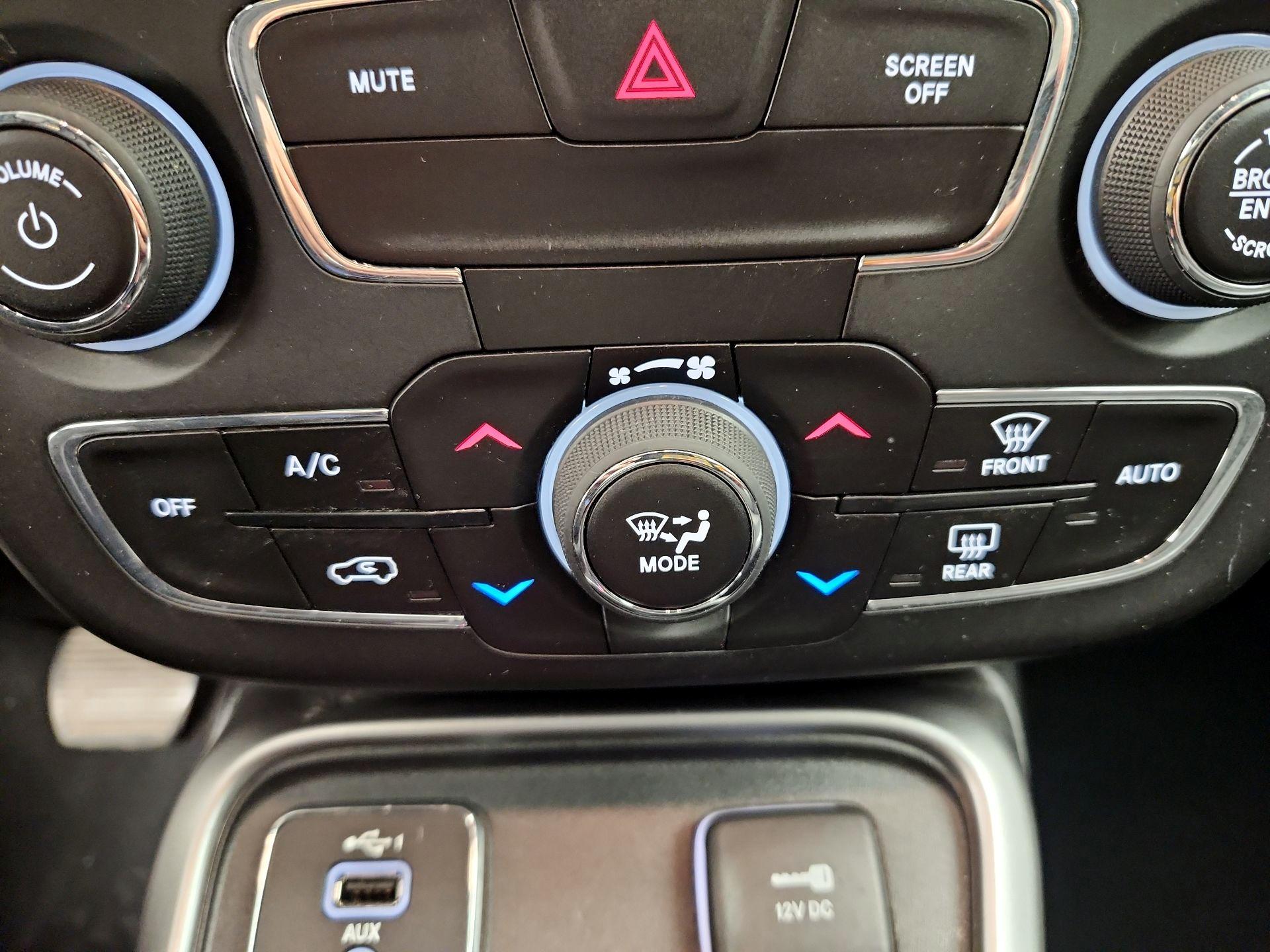 Thumbnail: 2019 Jeep Compass - 16