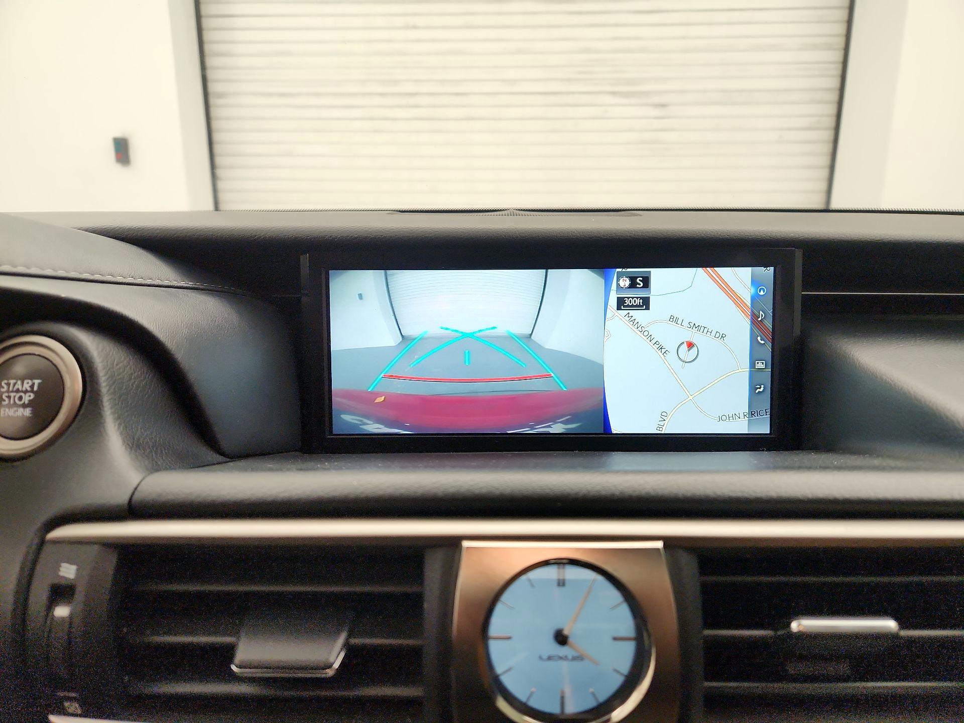 Thumbnail: 2018 Lexus IS - 15