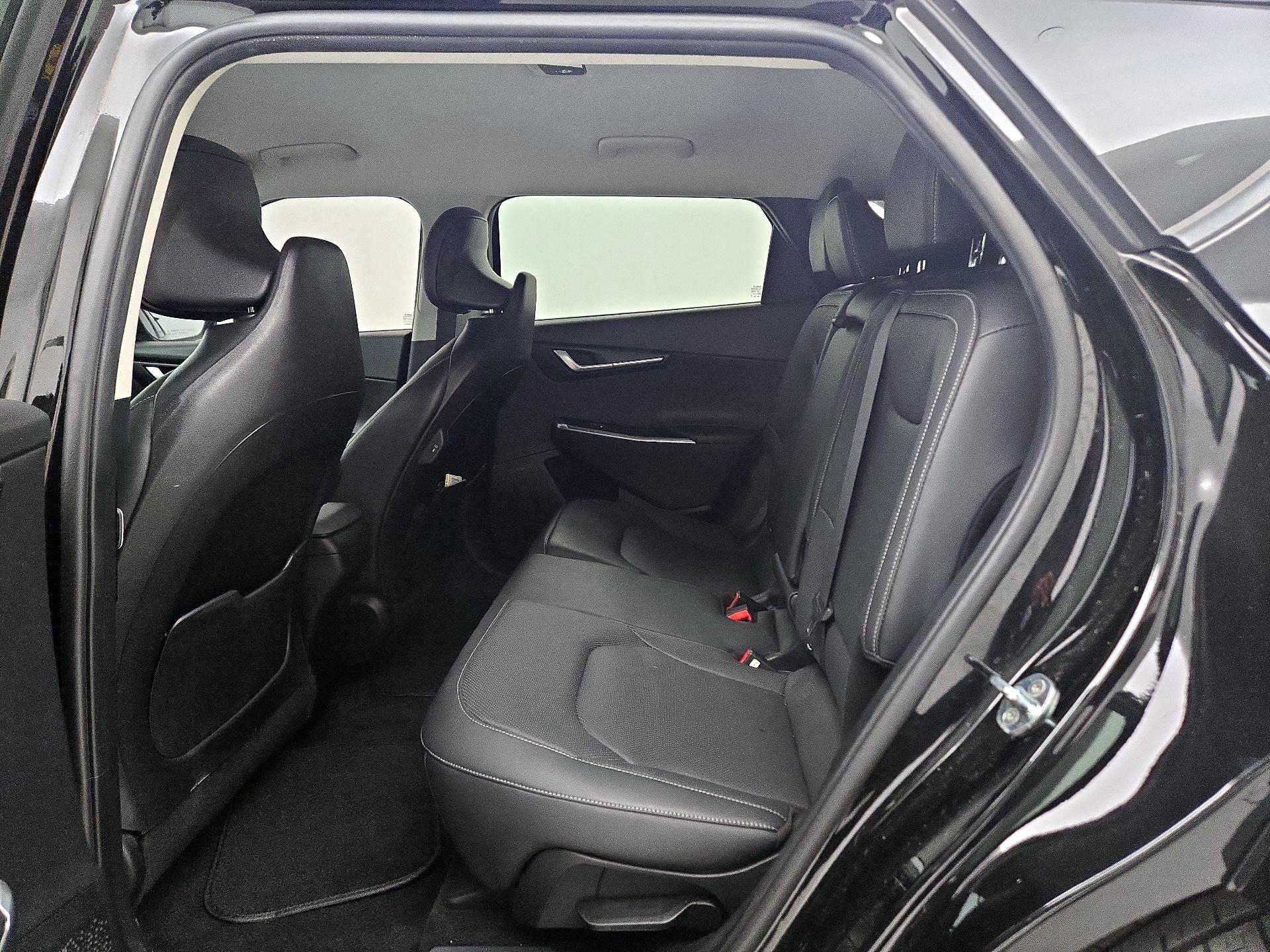 Thumbnail: 2022 Kia EV6 - 19