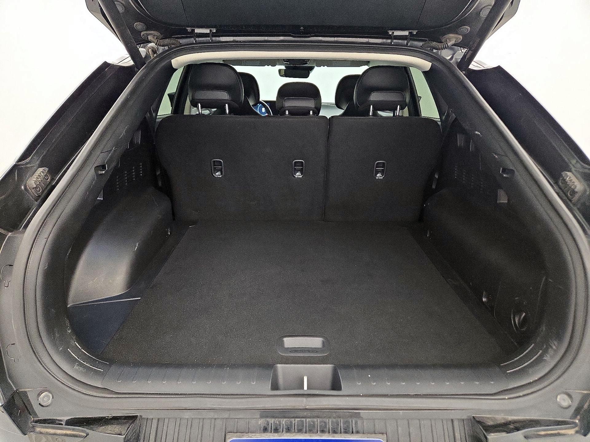 Thumbnail: 2022 Kia EV6 - 20