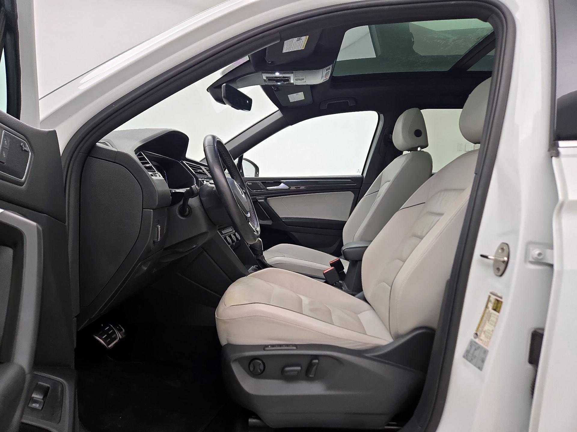 Thumbnail: 2021 Volkswagen Tiguan - 11