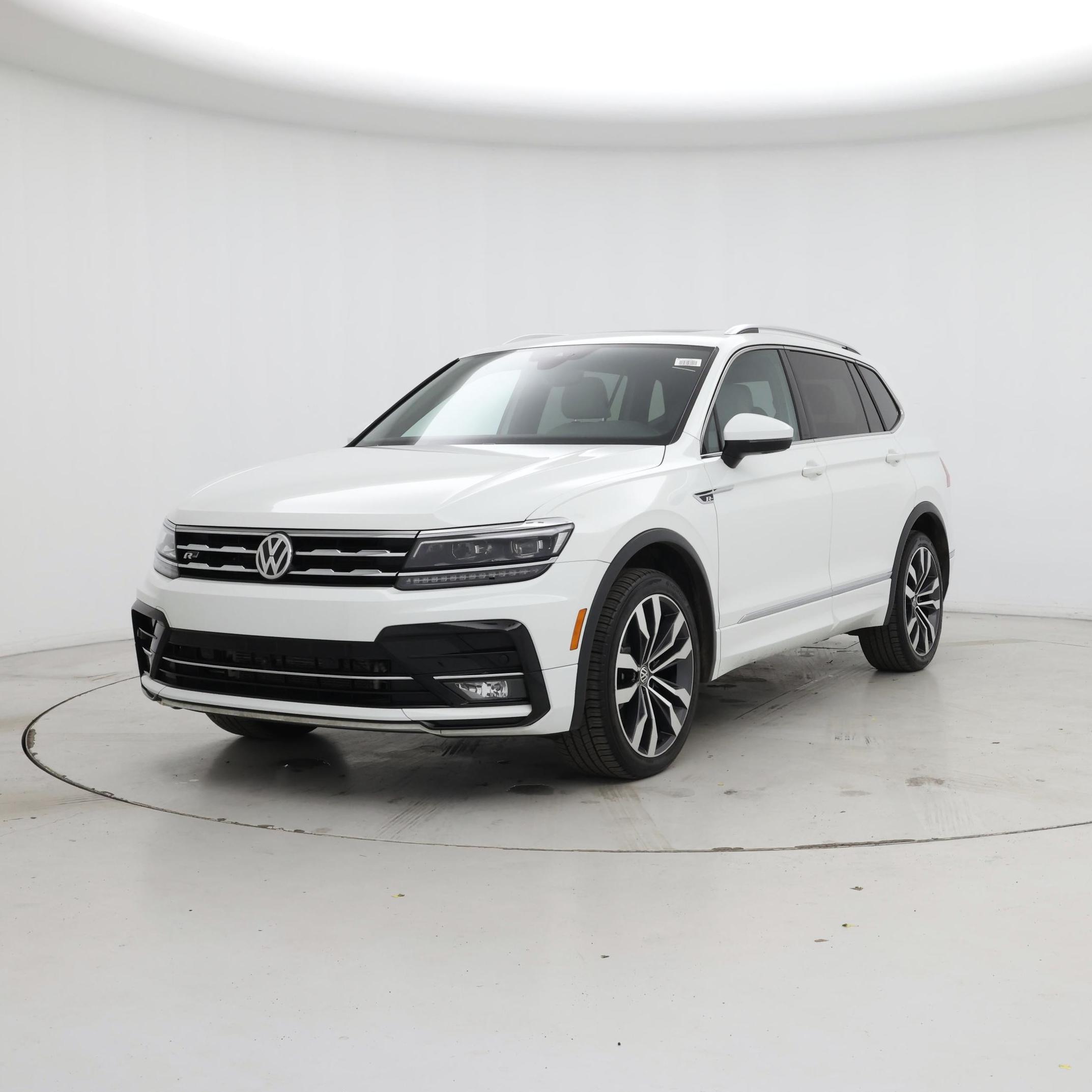 Thumbnail: 2021 Volkswagen Tiguan - 4