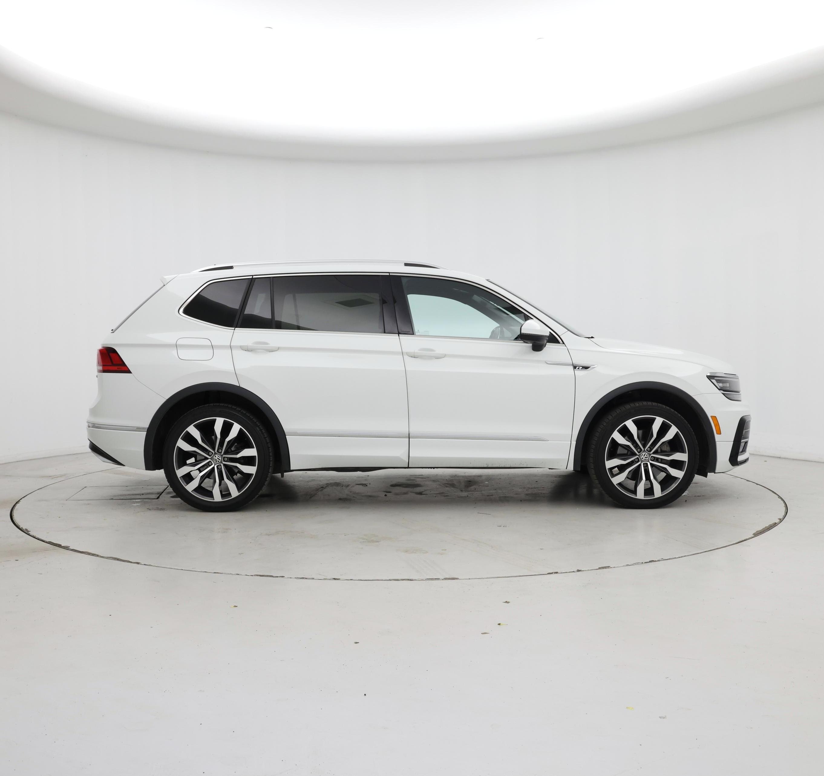 Thumbnail: 2021 Volkswagen Tiguan - 7