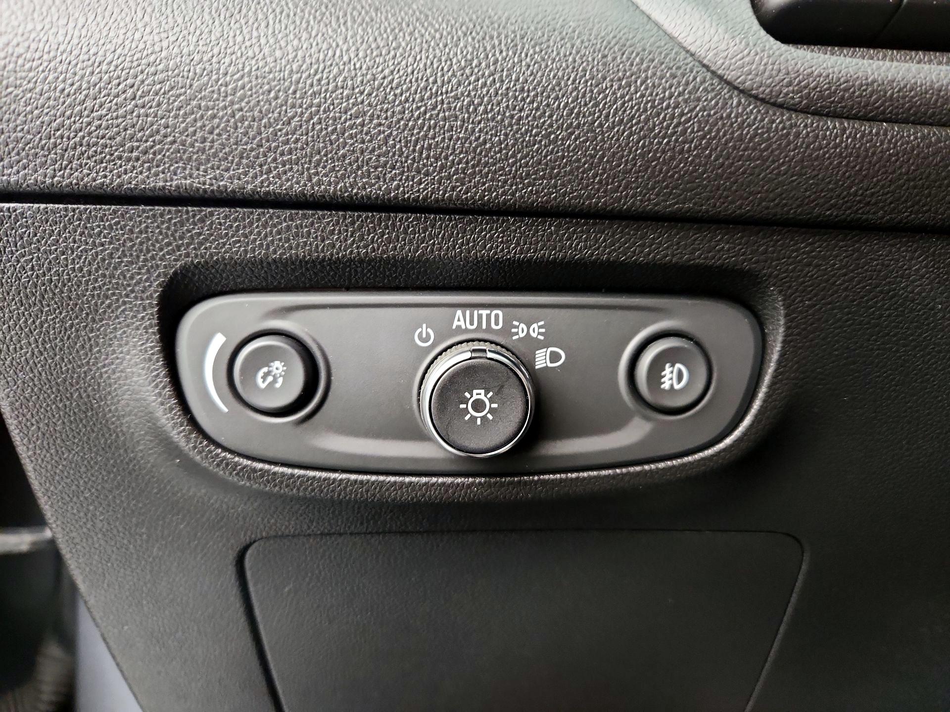 Thumbnail: 2020 Buick Encore GX - 13