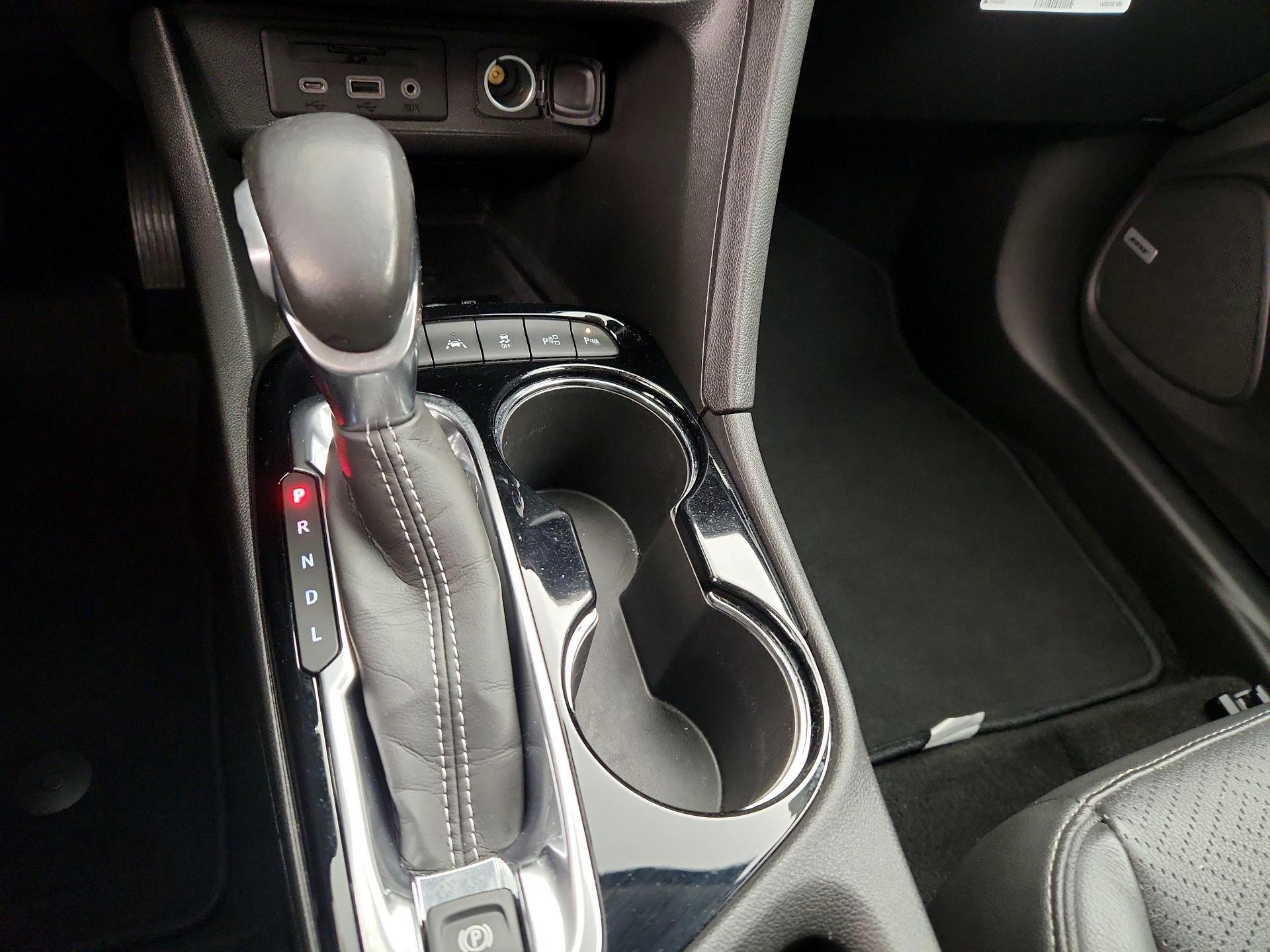 Thumbnail: 2020 Buick Encore GX - 17