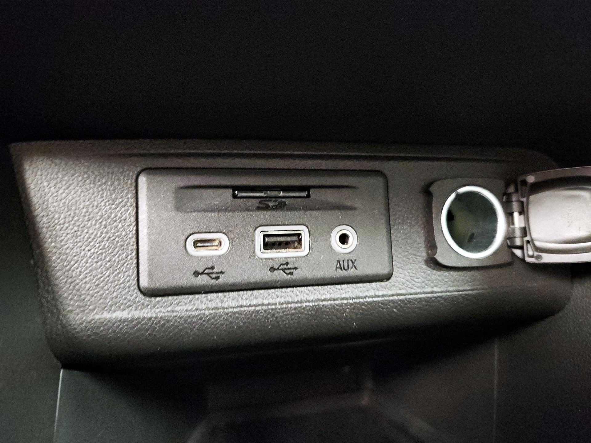 Thumbnail: 2020 Buick Encore GX - 18