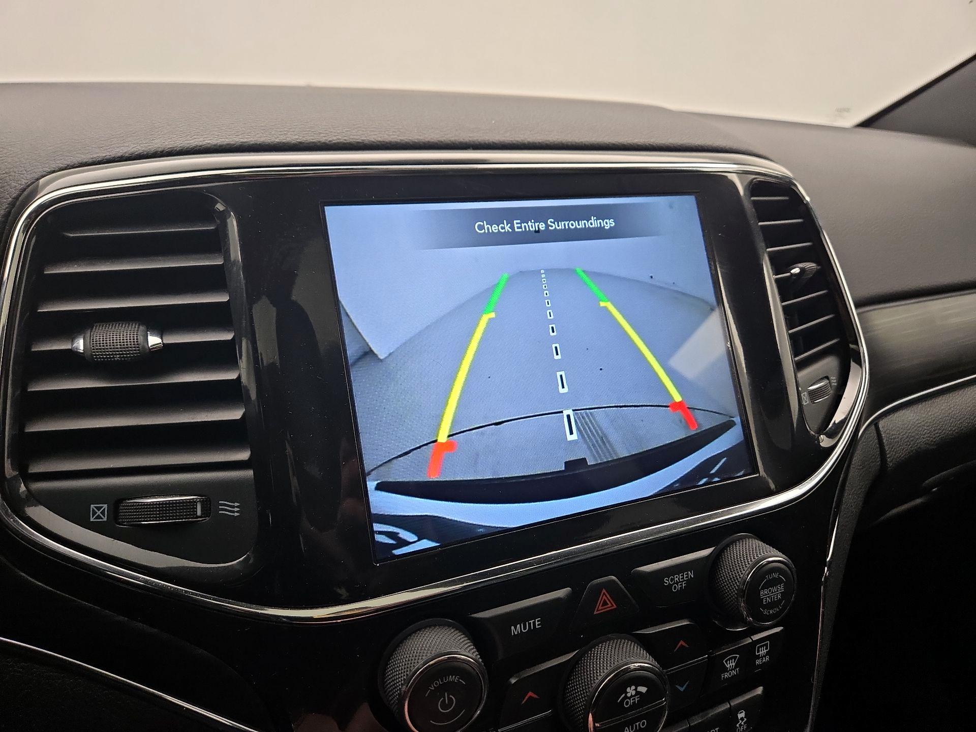 Thumbnail: 2021 Jeep Grand Cherokee - 15