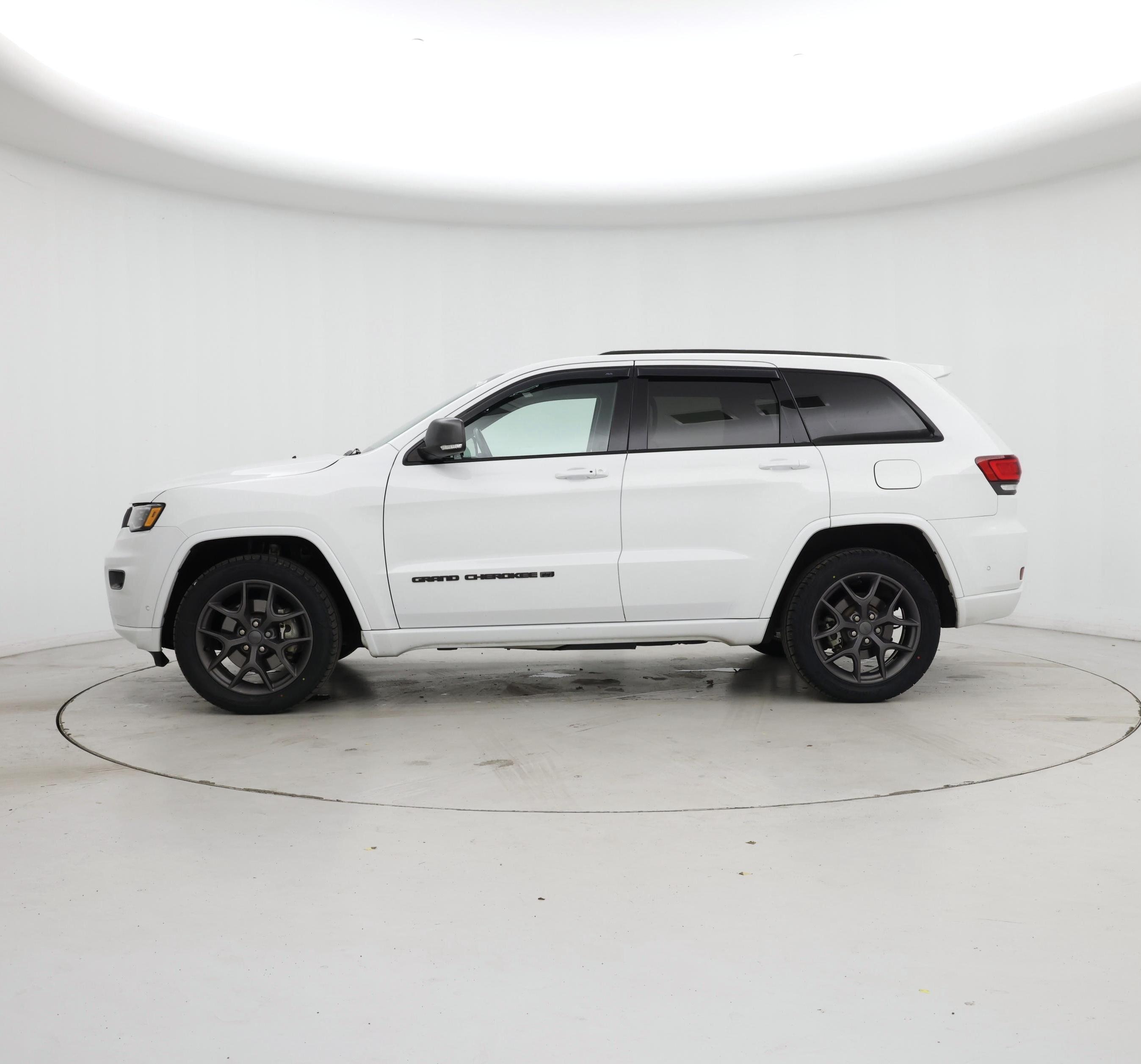 Thumbnail: 2021 Jeep Grand Cherokee - 3