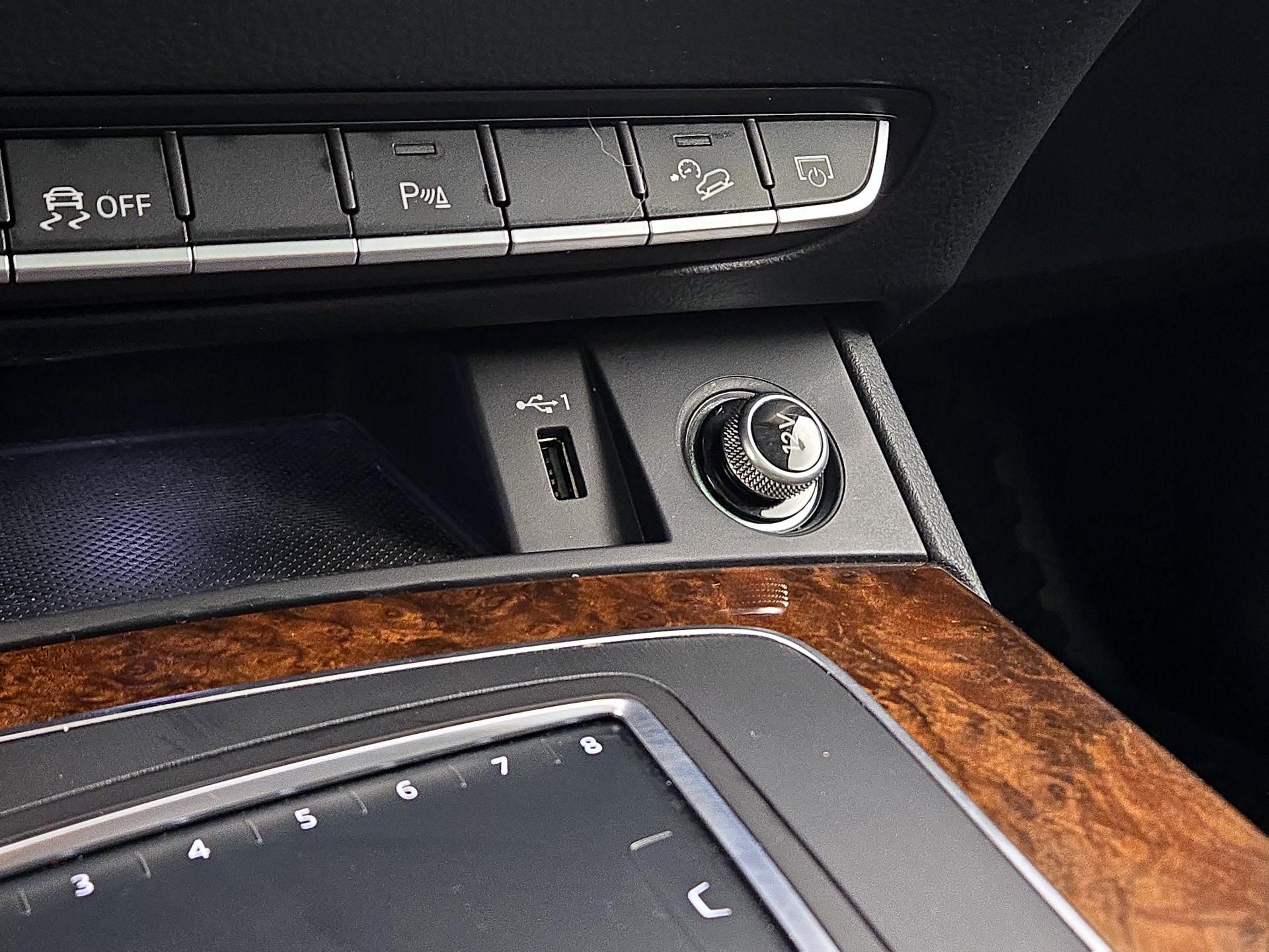 Thumbnail: 2018 Audi Q5 - 18