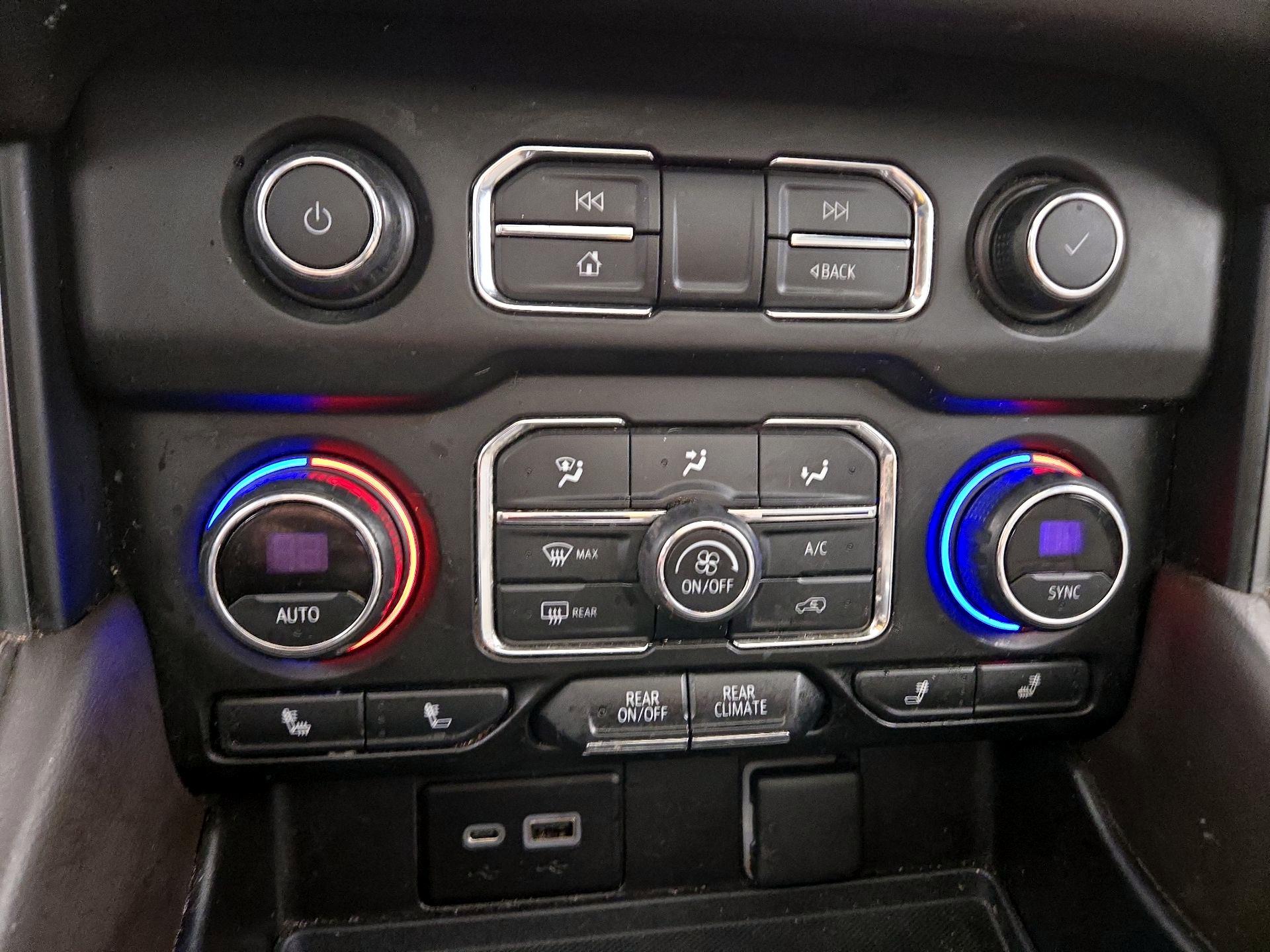 Thumbnail: 2021 Chevrolet Tahoe - 16