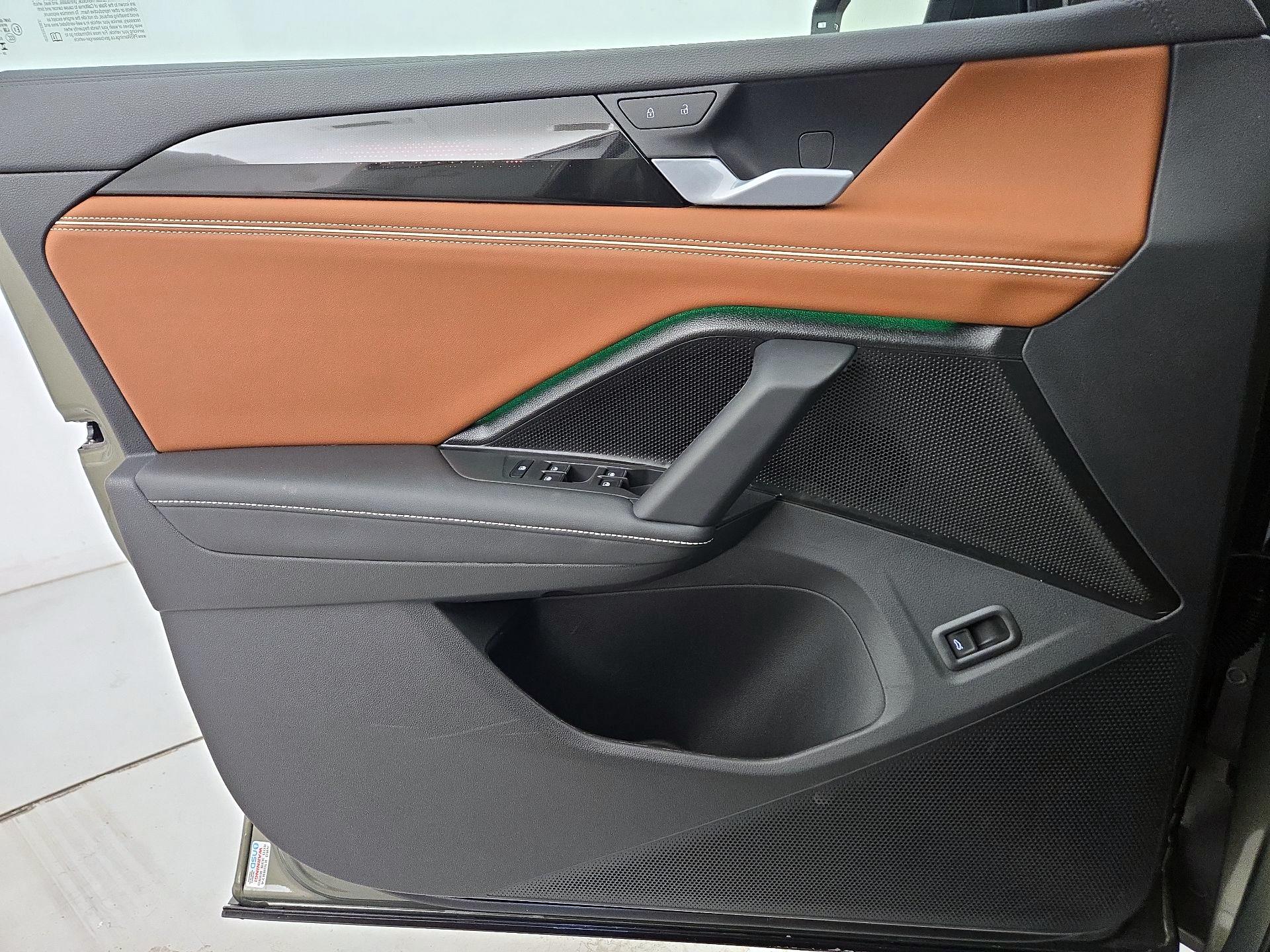 Thumbnail: 2026 Volkswagen Tiguan - 12