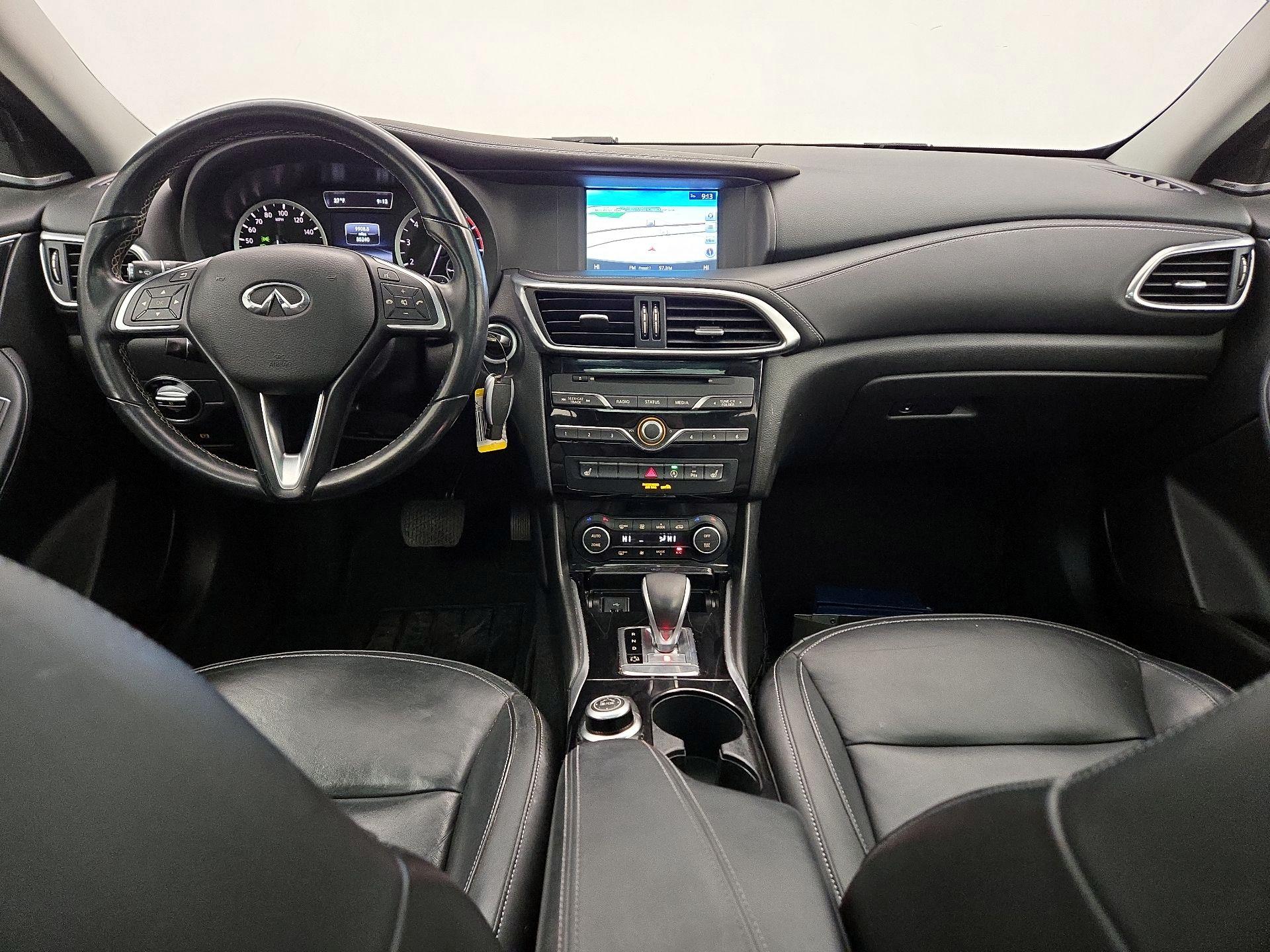 Thumbnail: 2017 INFINITI QX30 - 9