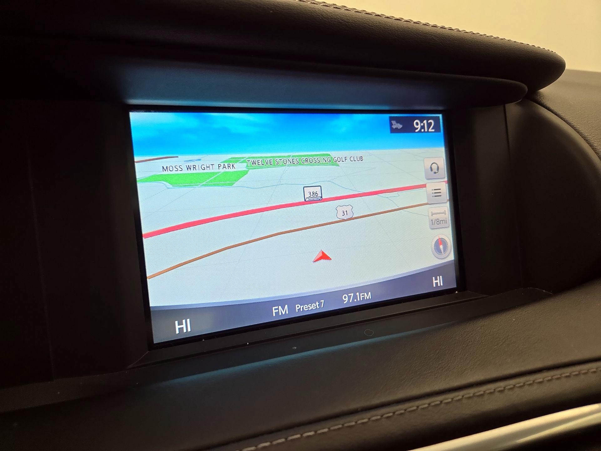 Thumbnail: 2017 INFINITI QX30 - 14