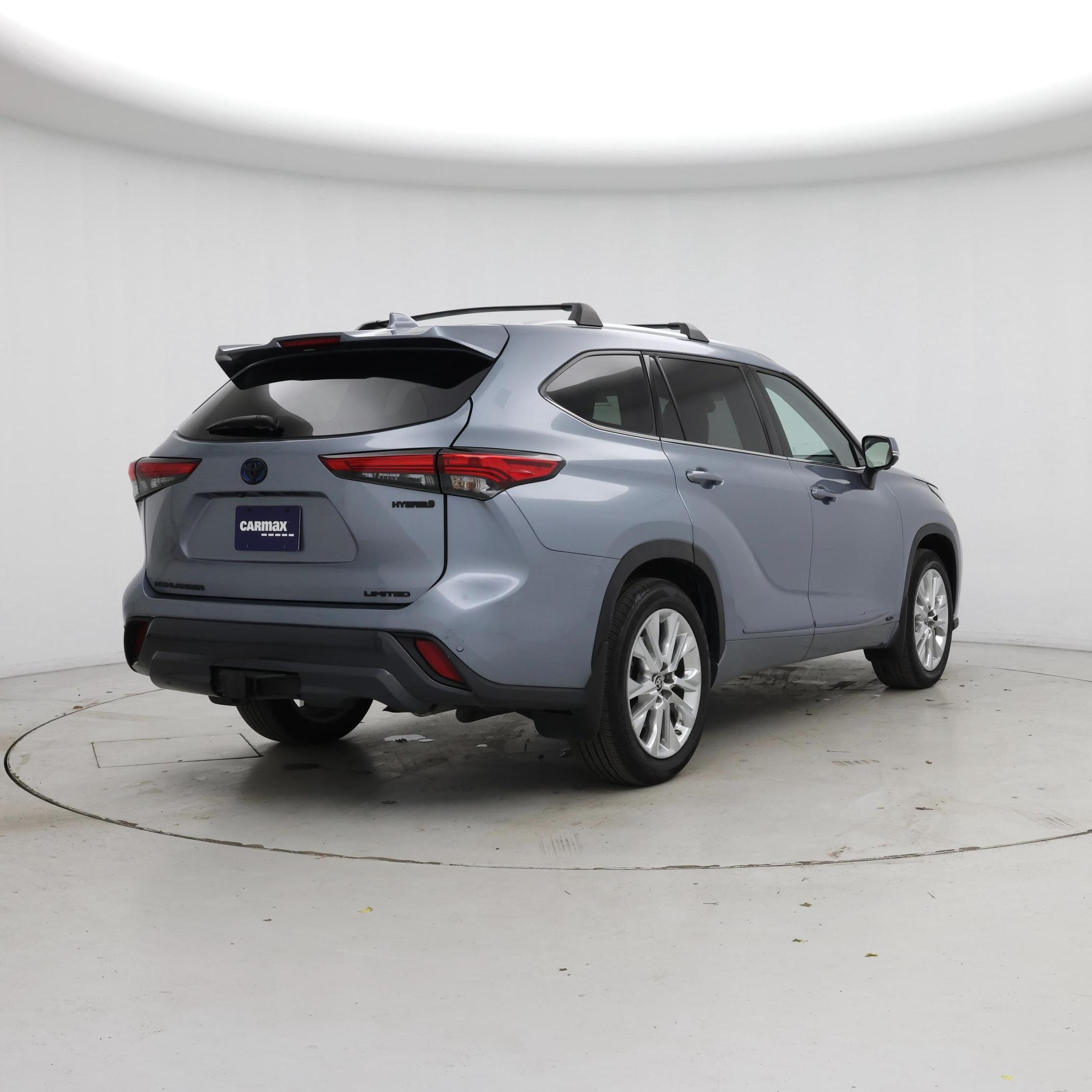 Thumbnail: 2023 Toyota Highlander - 8