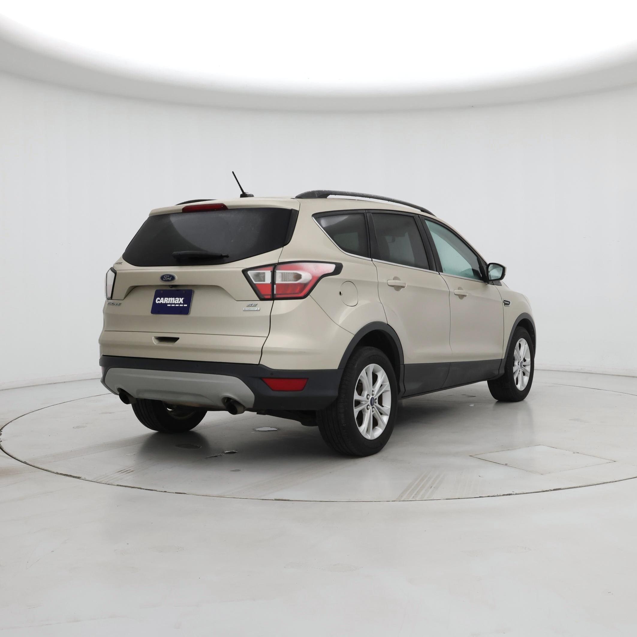 Thumbnail: 2017 Ford Escape - 8