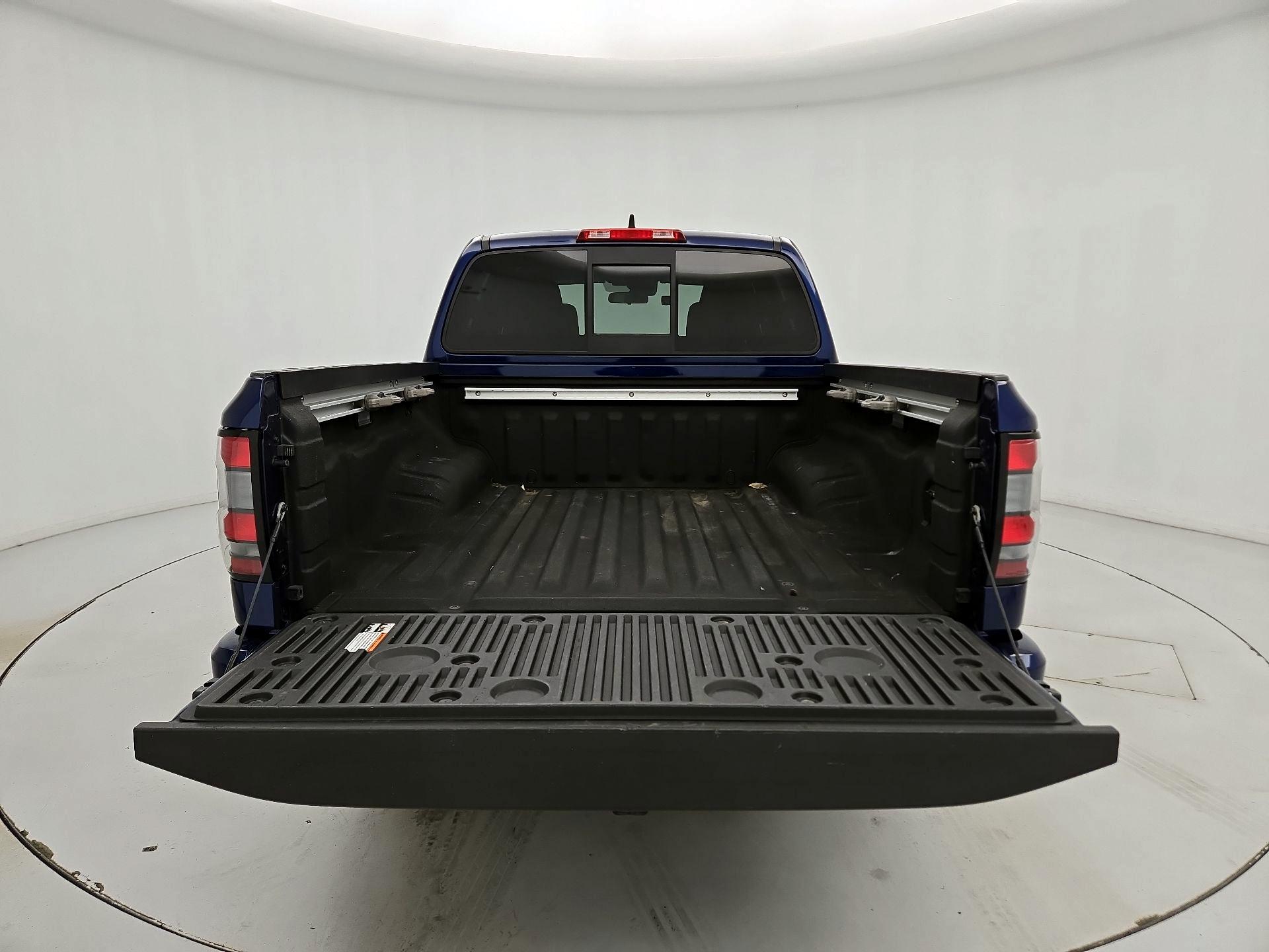 Thumbnail: 2022 Nissan Frontier - 20