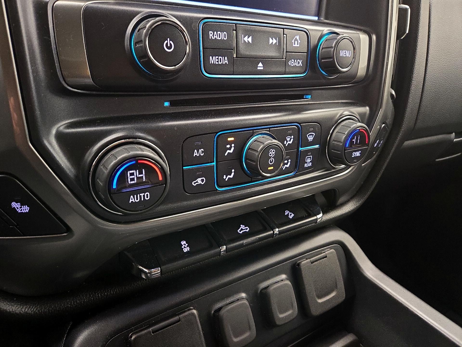 Thumbnail: 2018 Chevrolet Silverado 1500 - 16