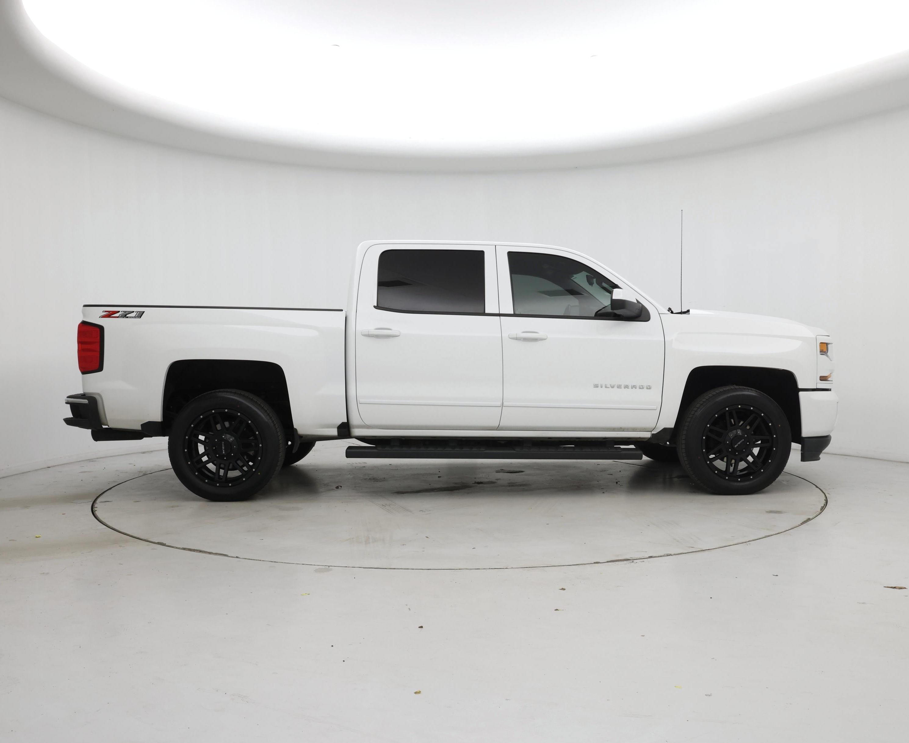 Thumbnail: 2018 Chevrolet Silverado 1500 - 7