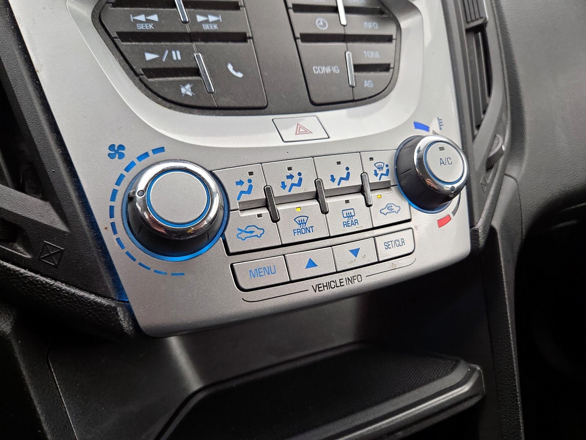 Thumbnail: 2016 Chevrolet Equinox - 15