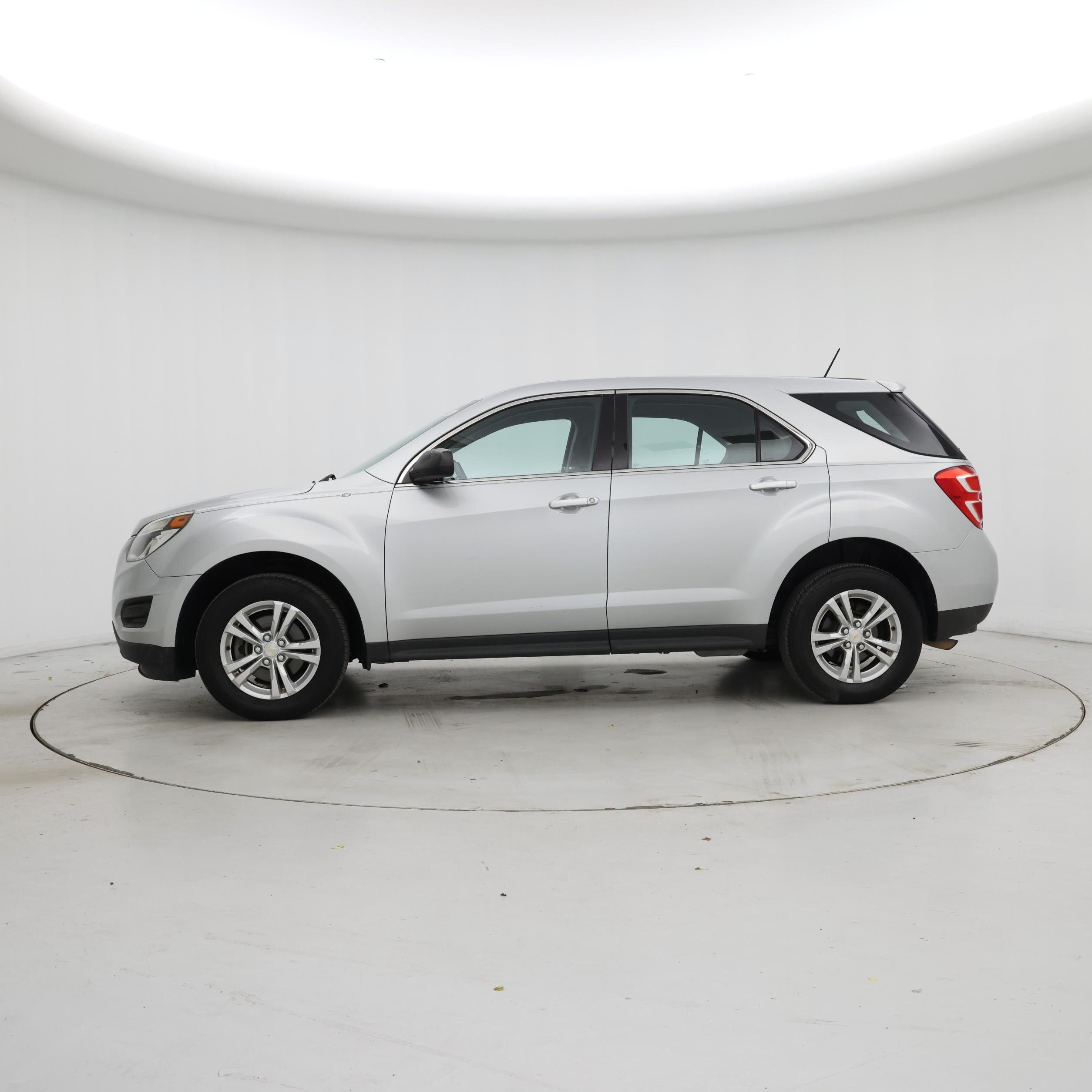 Thumbnail: 2016 Chevrolet Equinox - 3