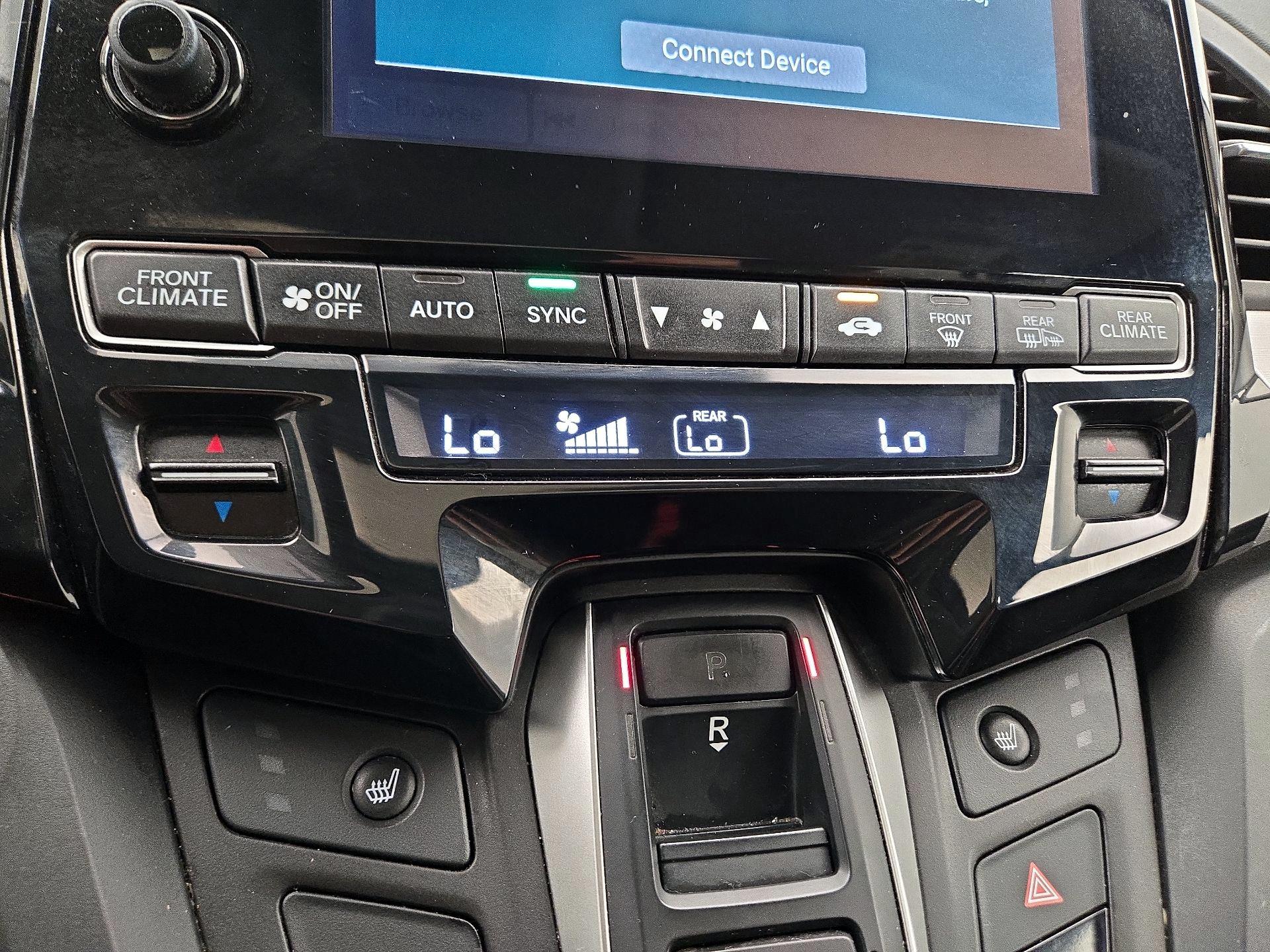 Thumbnail: 2019 Honda Odyssey - 16