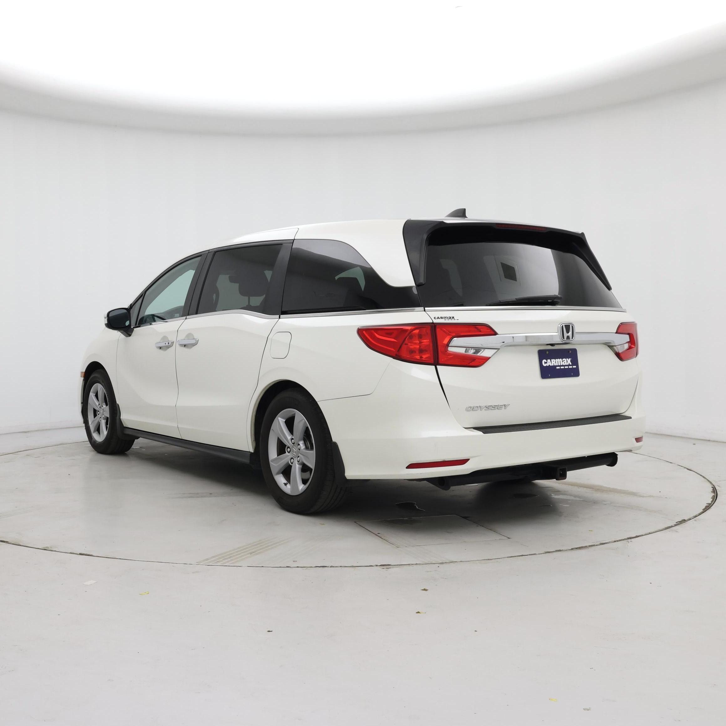 Thumbnail: 2019 Honda Odyssey - 2