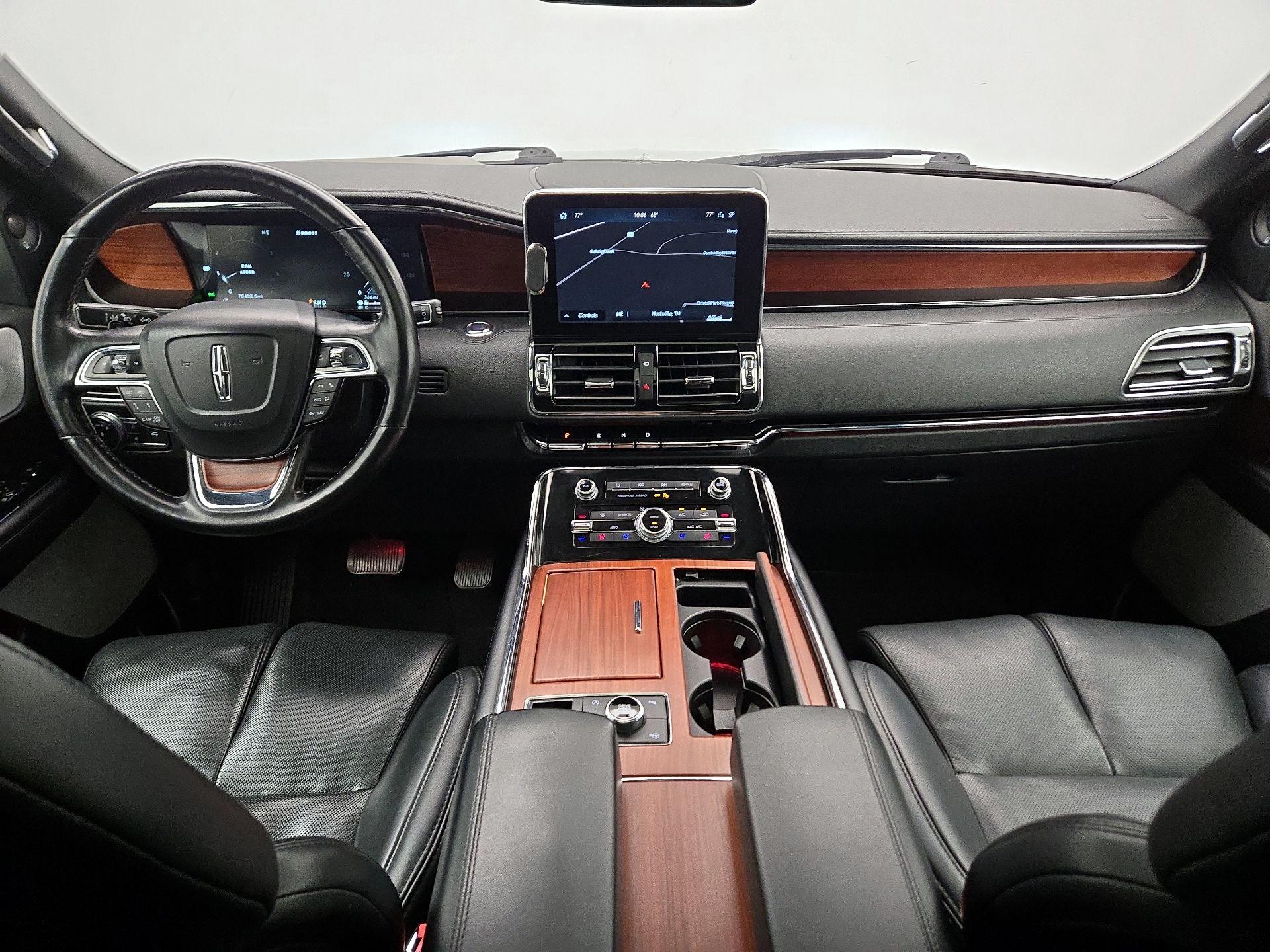 Thumbnail: 2020 Lincoln Navigator - 9