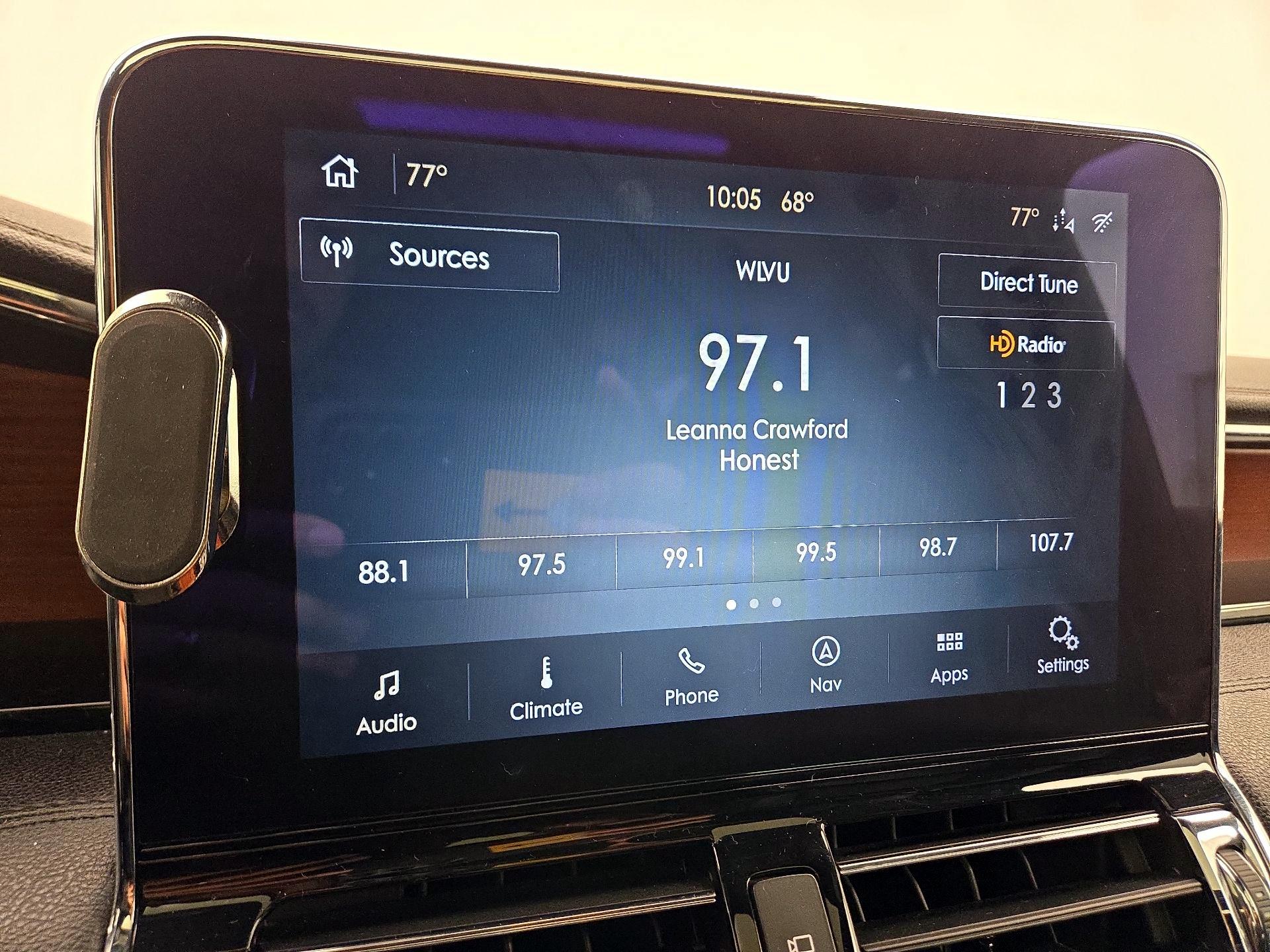 Thumbnail: 2020 Lincoln Navigator - 16