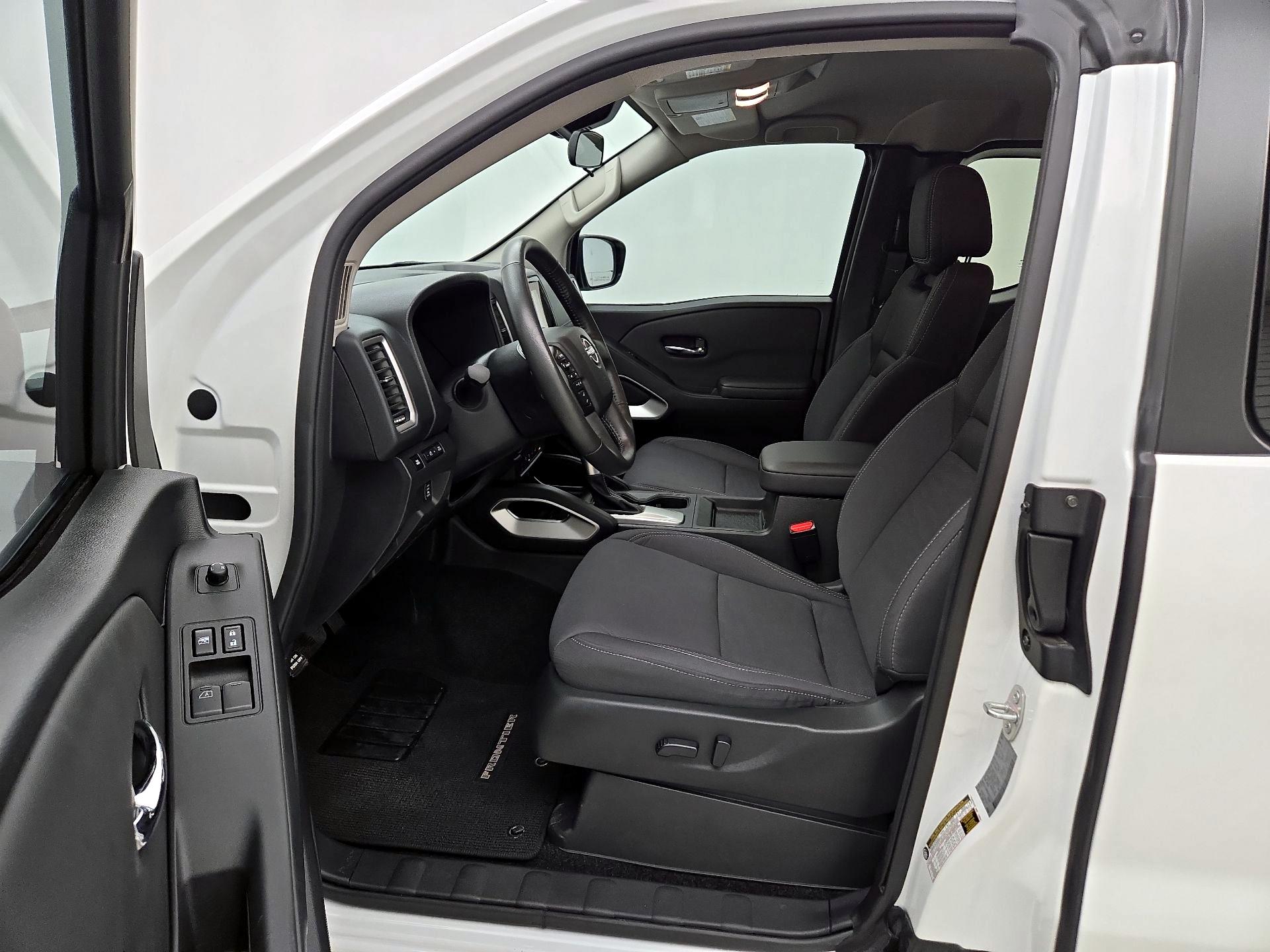 Thumbnail: 2024 Nissan Frontier - 11