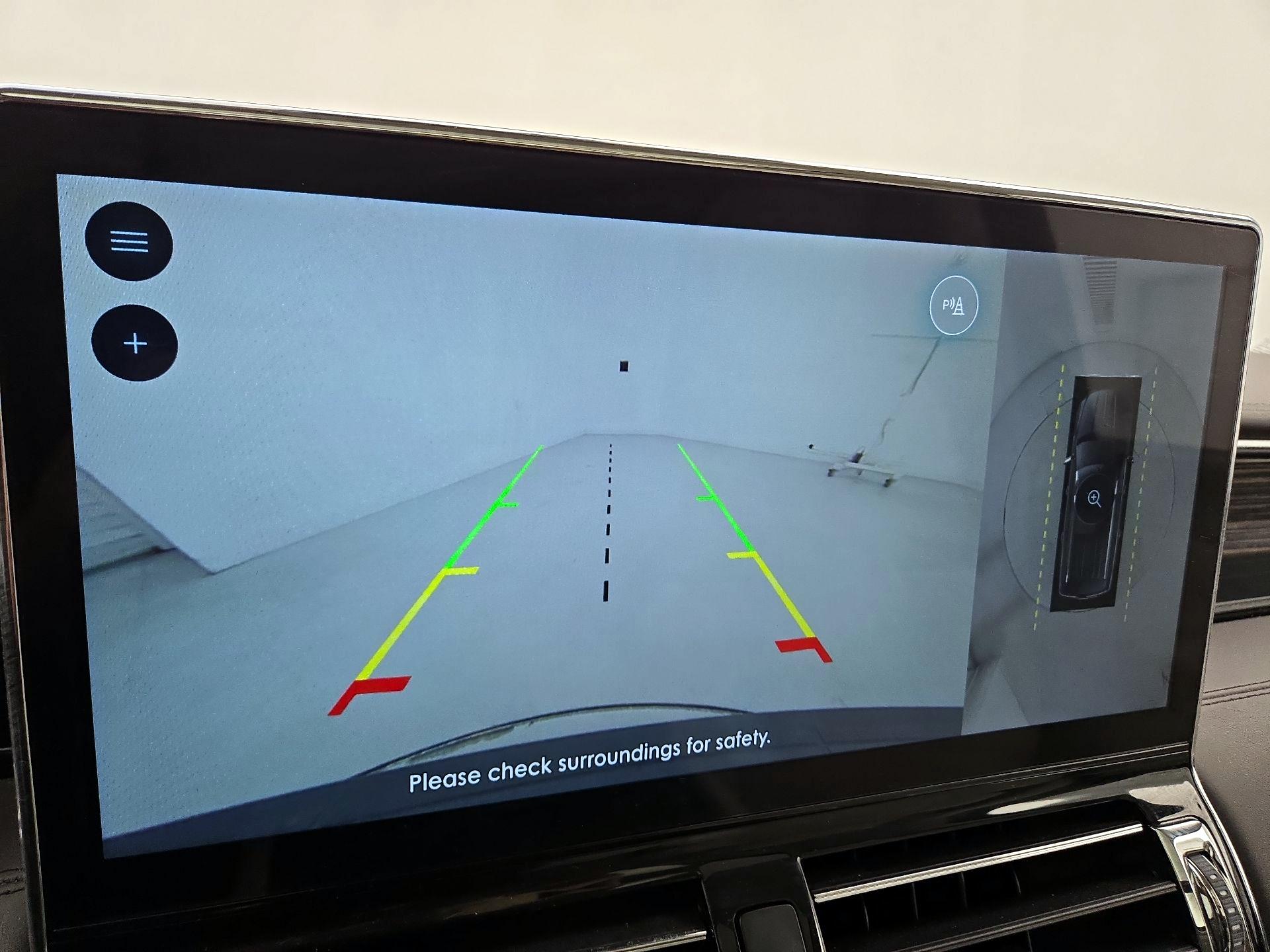 Thumbnail: 2023 Lincoln Navigator - 15