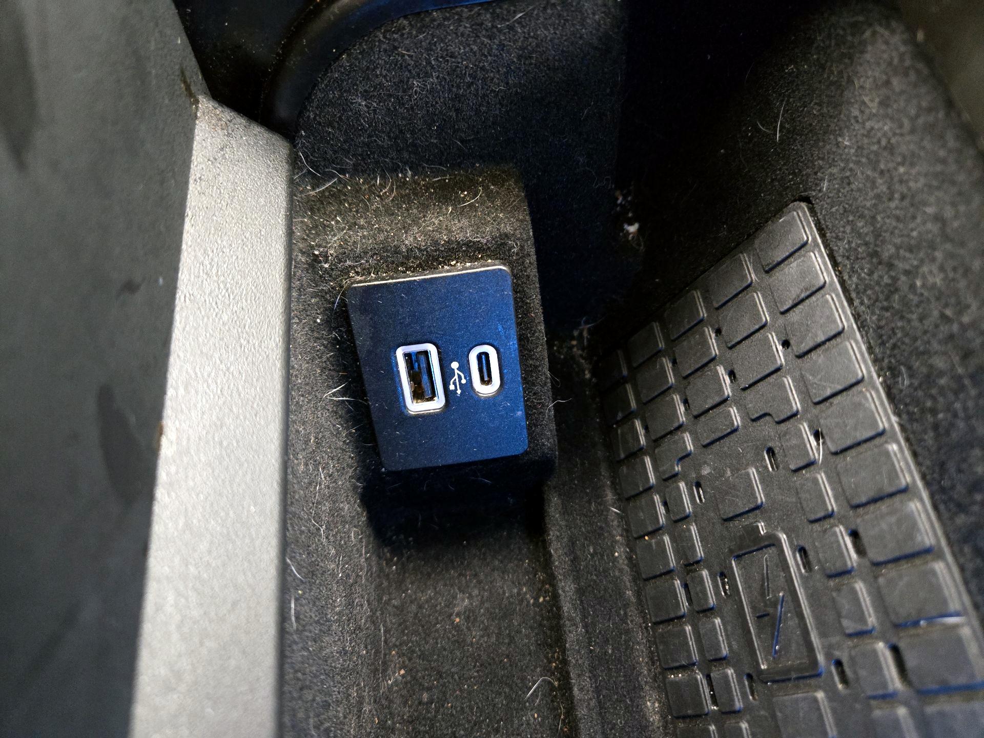 Thumbnail: 2023 Lincoln Navigator - 19