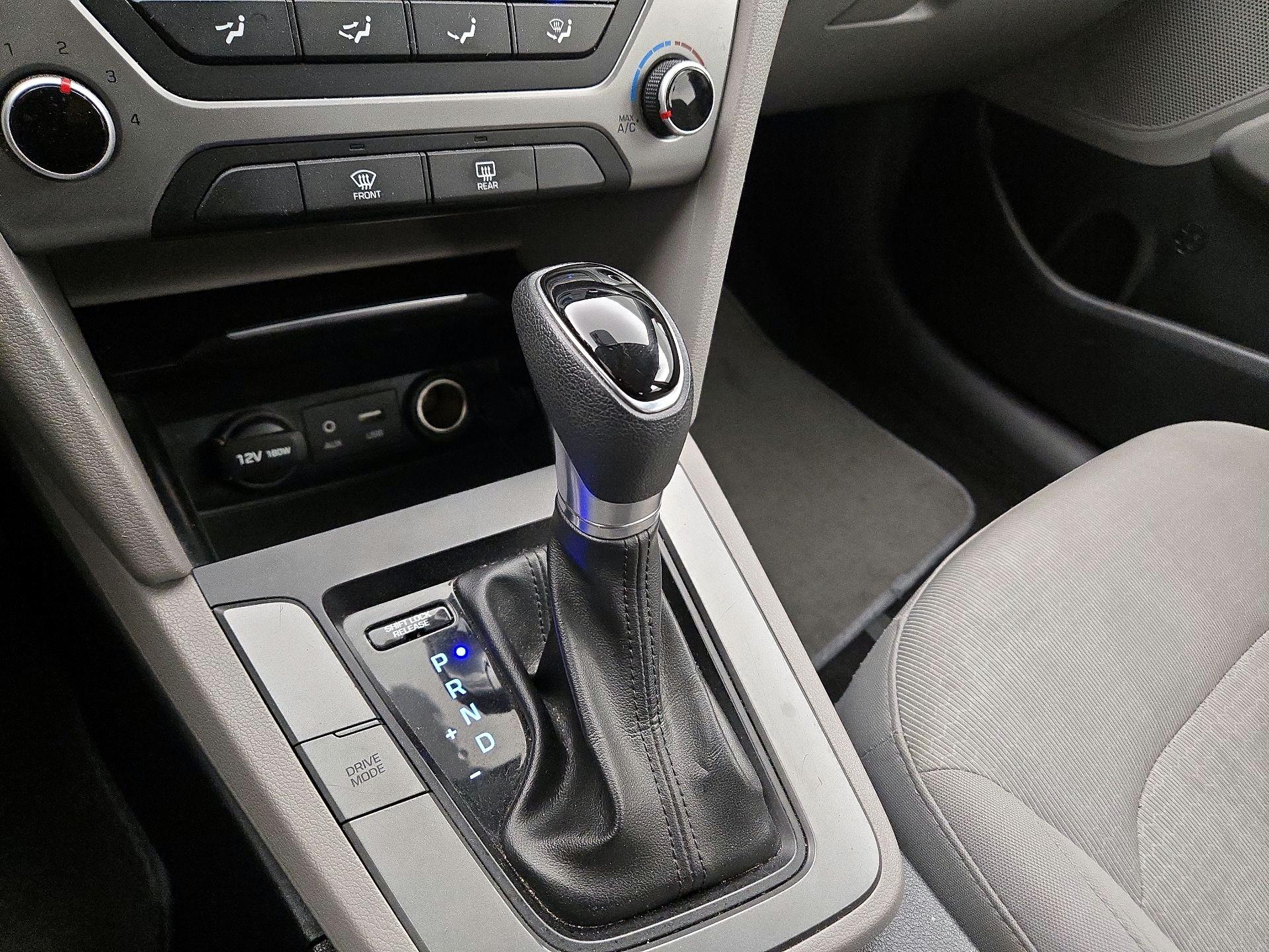 Thumbnail: 2017 Hyundai Elantra - 16